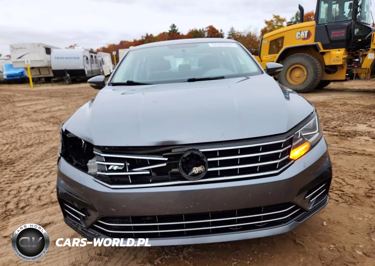 2017 Volk Passat R-L VIN:1VWDT7A32HC019246 - 5
