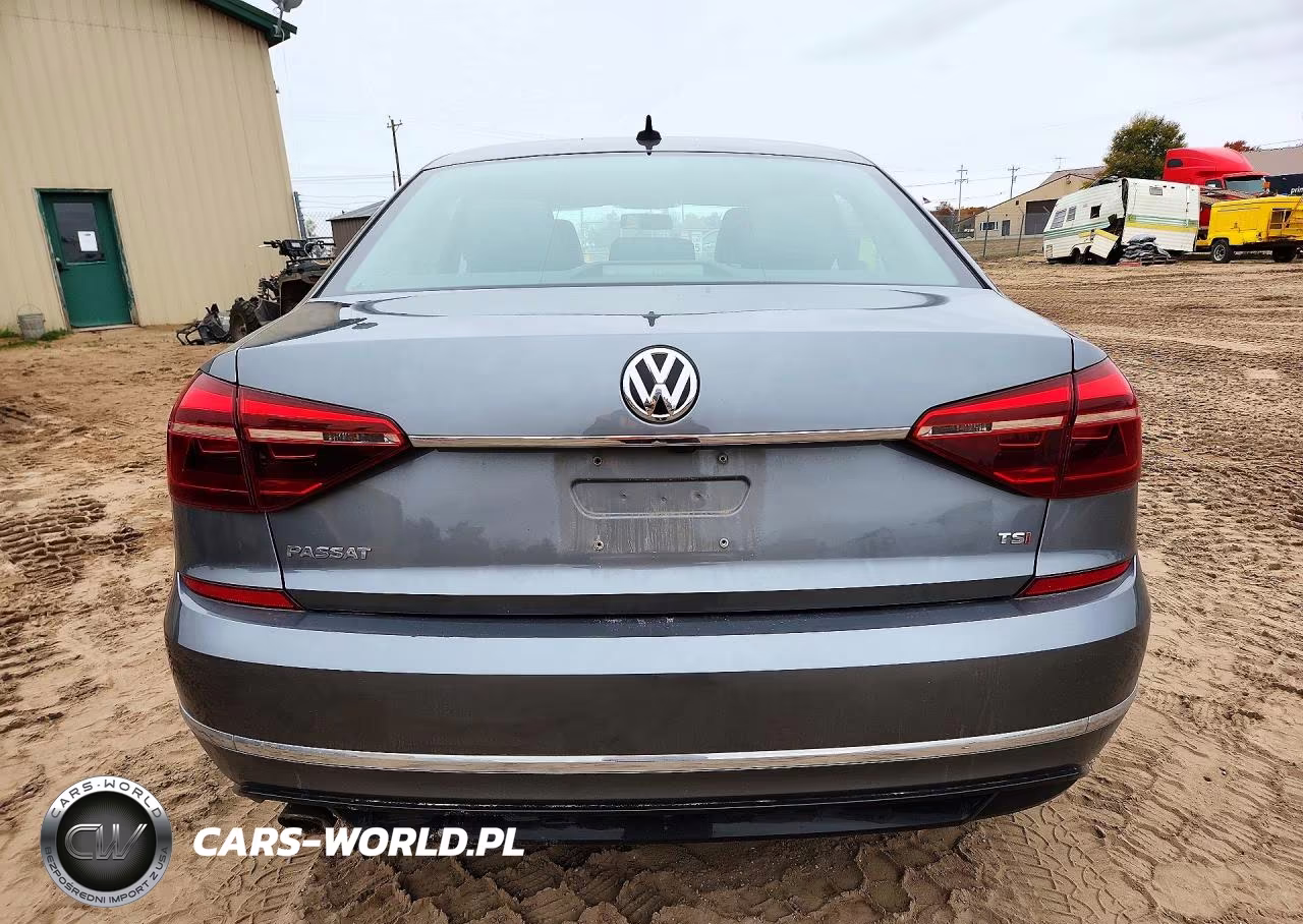 2017 Volk Passat R-L VIN:1VWDT7A32HC019246 - 6