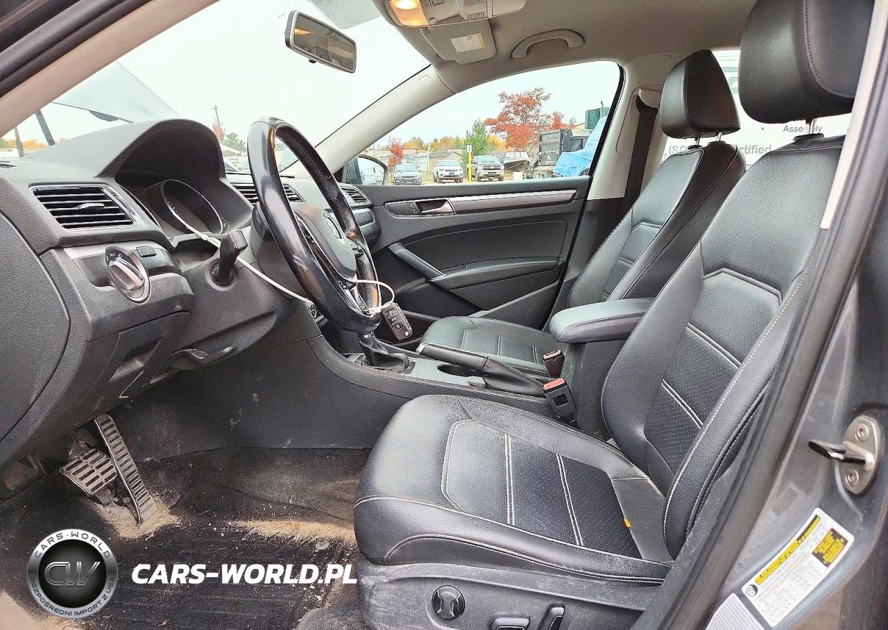 2017 Volk Passat R-L VIN:1VWDT7A32HC019246 - 7