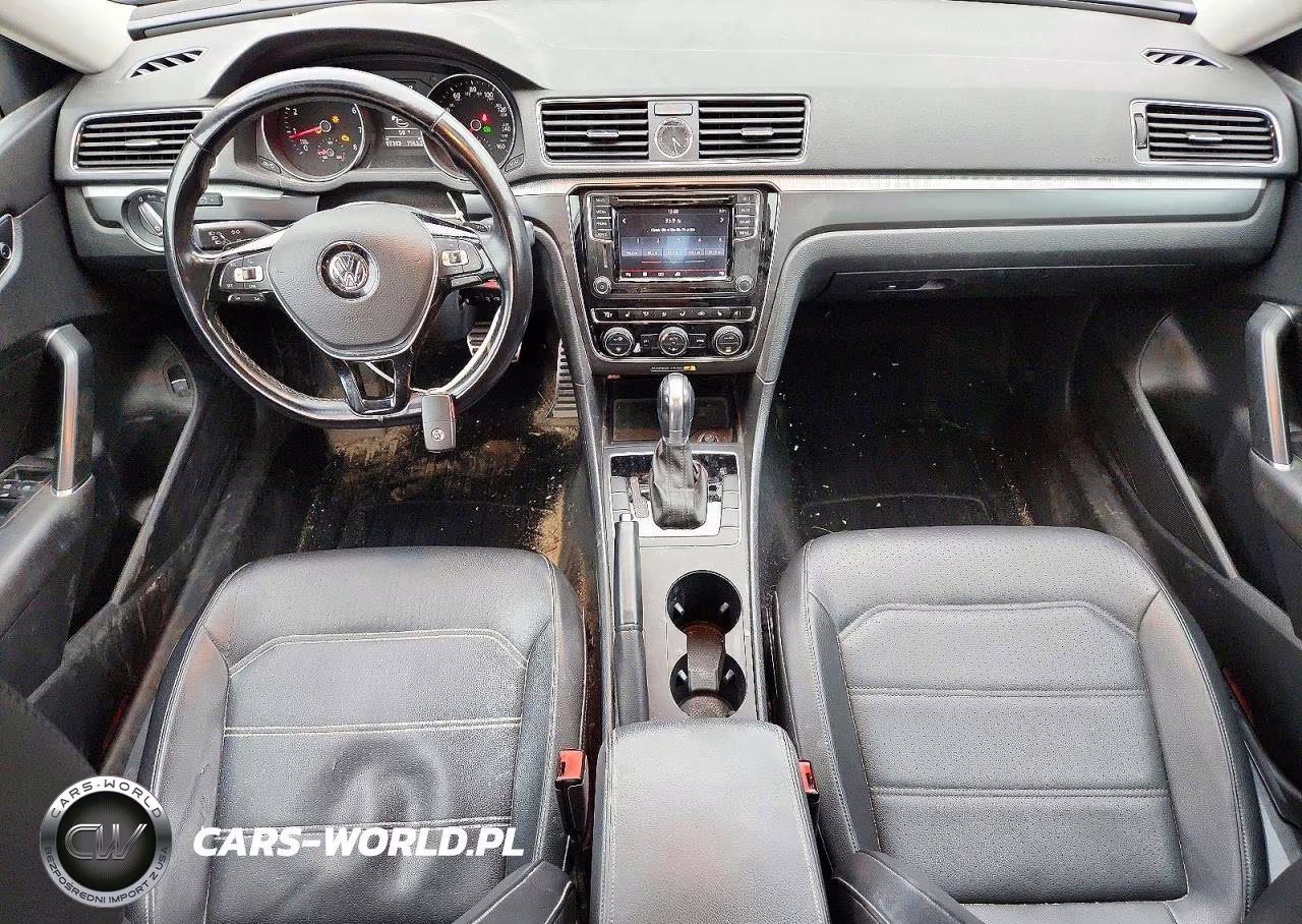 2017 Volk Passat R-L VIN:1VWDT7A32HC019246 - 8