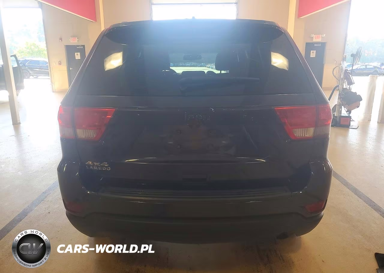 2013 Jeep Grand Cherokee Laredo VIN:1C4RJFAG9DC503193 - 6