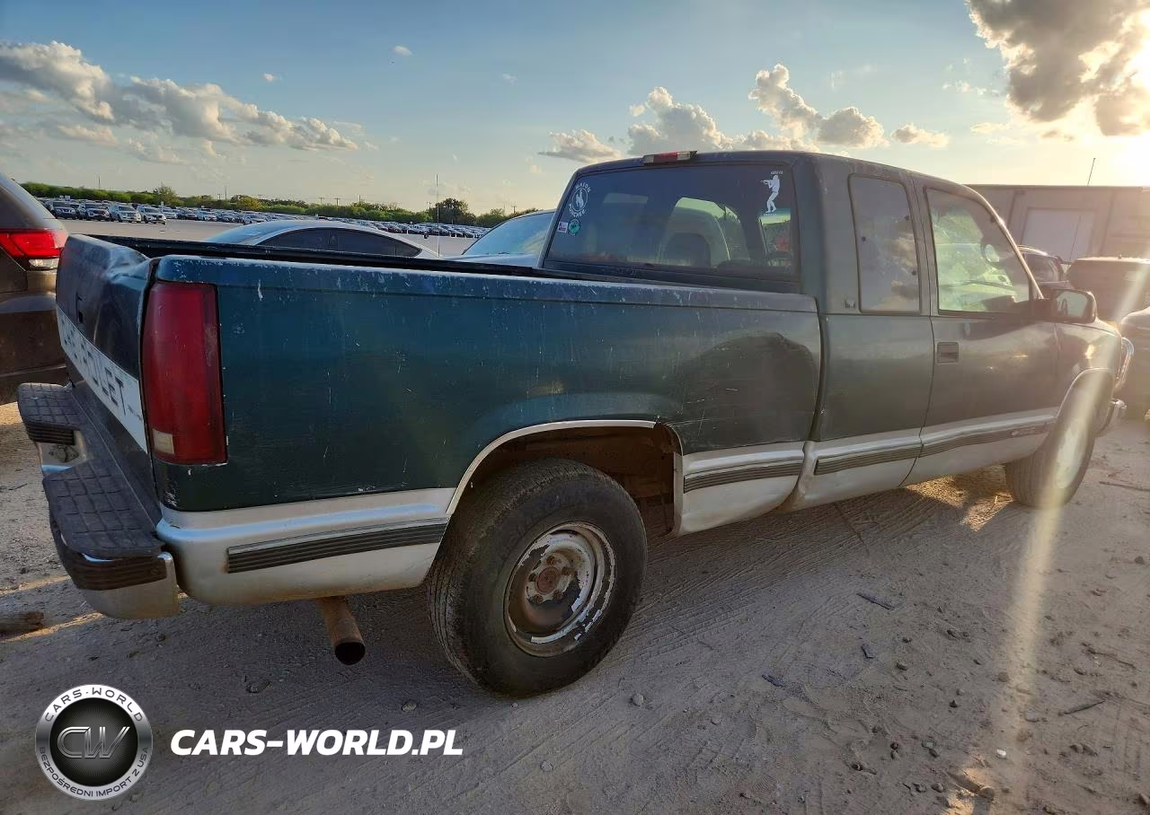 1996 Chevrolet Gmt-400 C1500 VIN:2GCEC19M5T1107076 - 3
