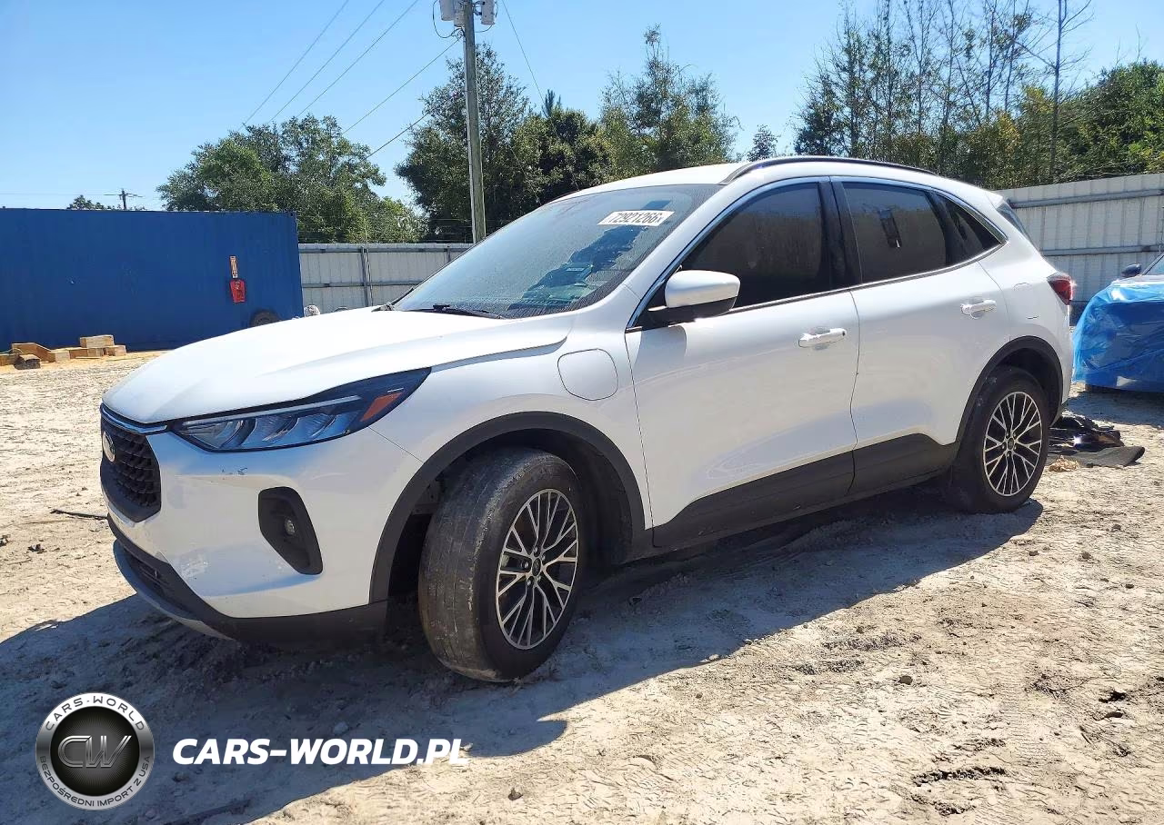 2023 Ford Escape