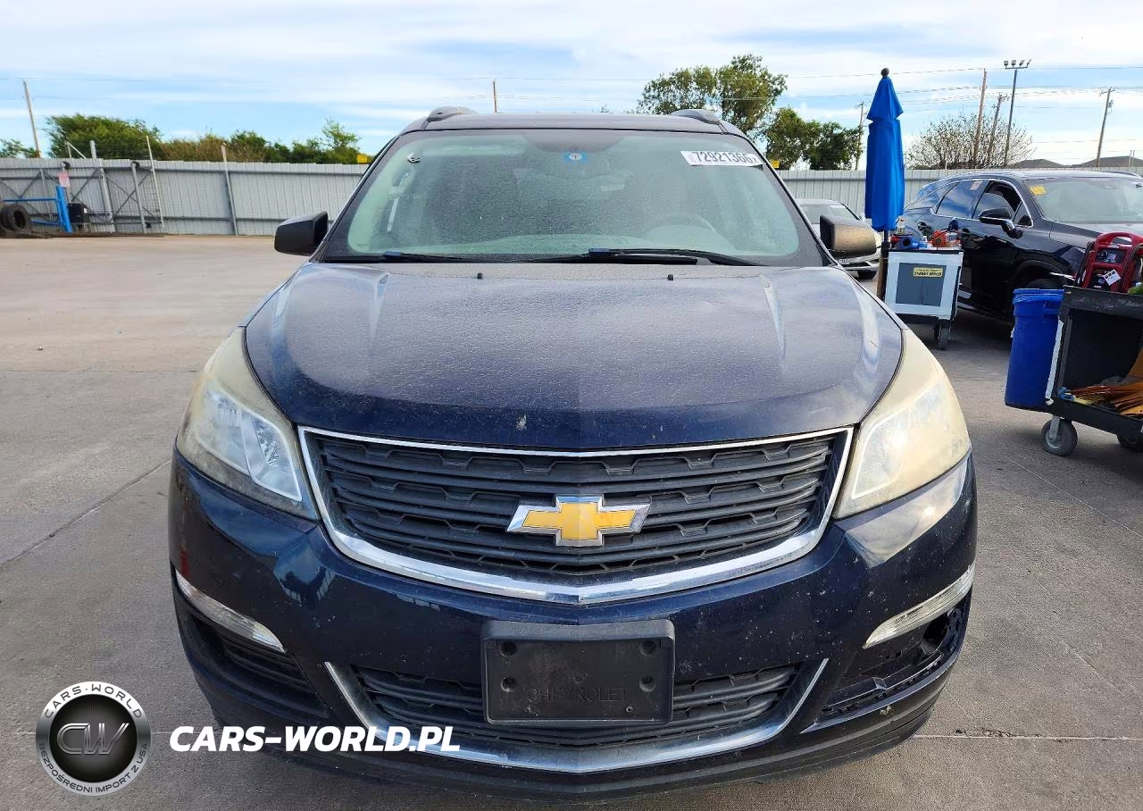 2017 Chevrolet Traverse Ls VIN:1GNKRFKD8HJ229587 - 5