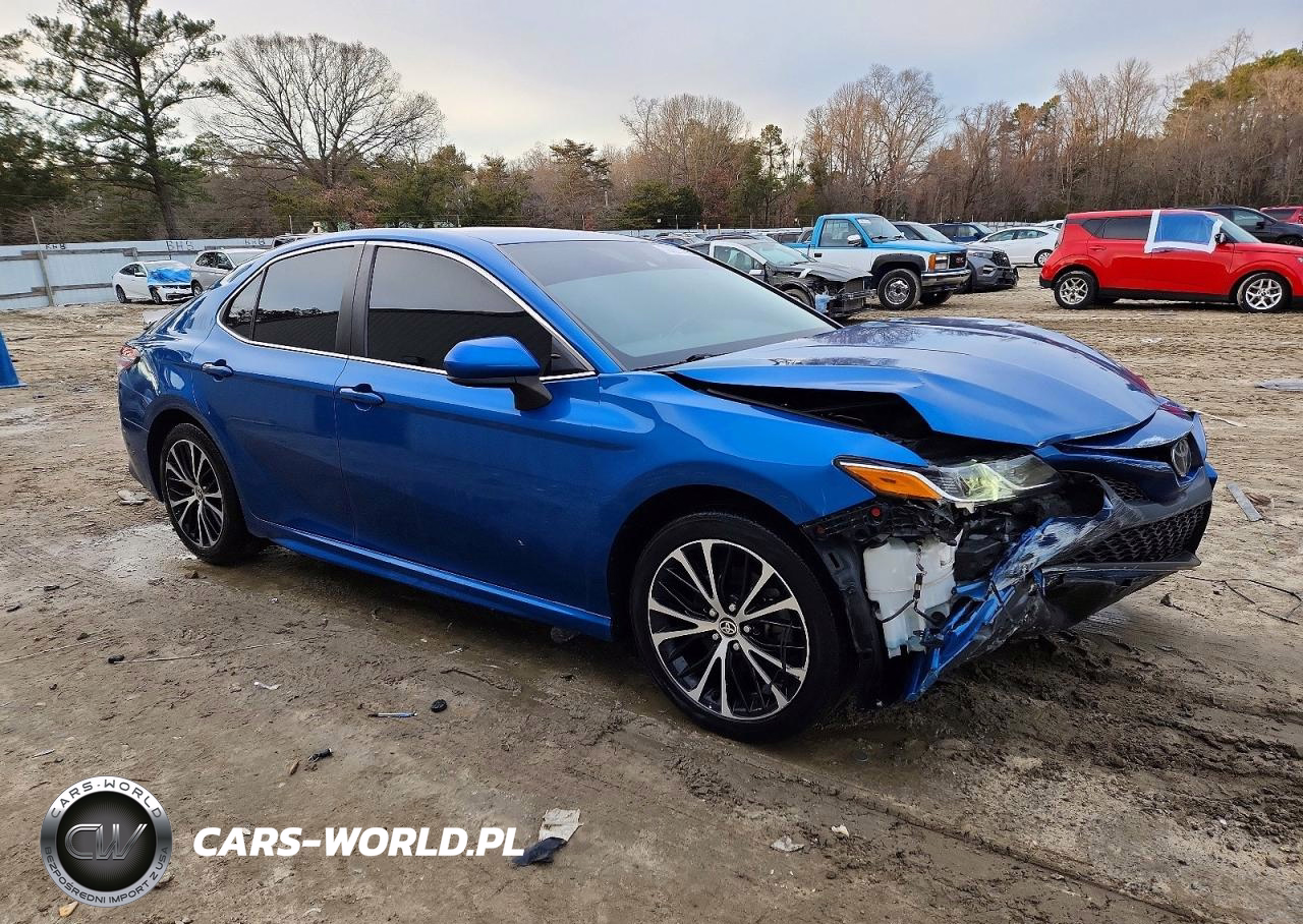 2020 Toyota Camry Se VIN:4T1G11AK9LU374827 - 4