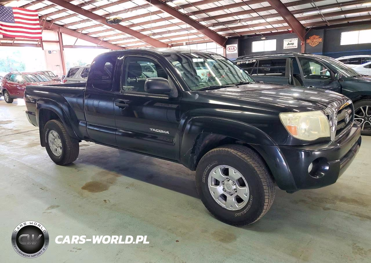 2008 Toyota Tacoma V6 VIN:5TEUU42N88Z480483 - 4