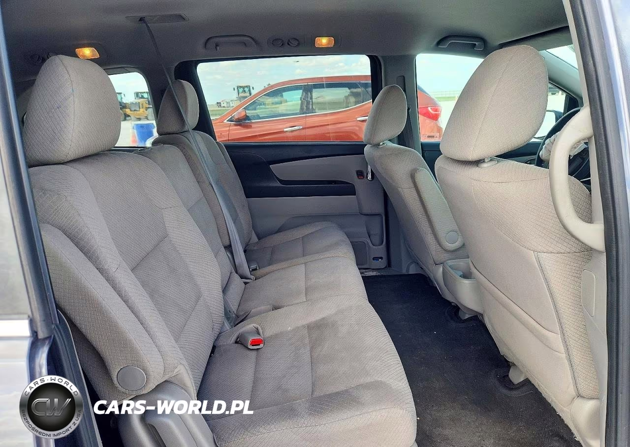 2015 Honda Odyssey Se VIN:5FNRL5H30FB501748 - 11
