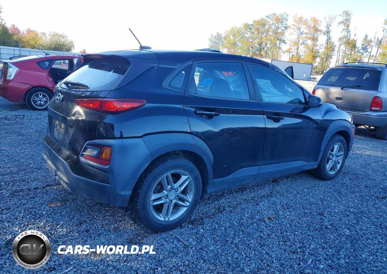 2019 Hyundai Kona Se VIN:KM8K12AA1KU261136 - 3