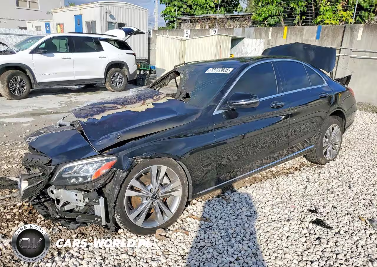 2019 Mercedes-Benz C 300