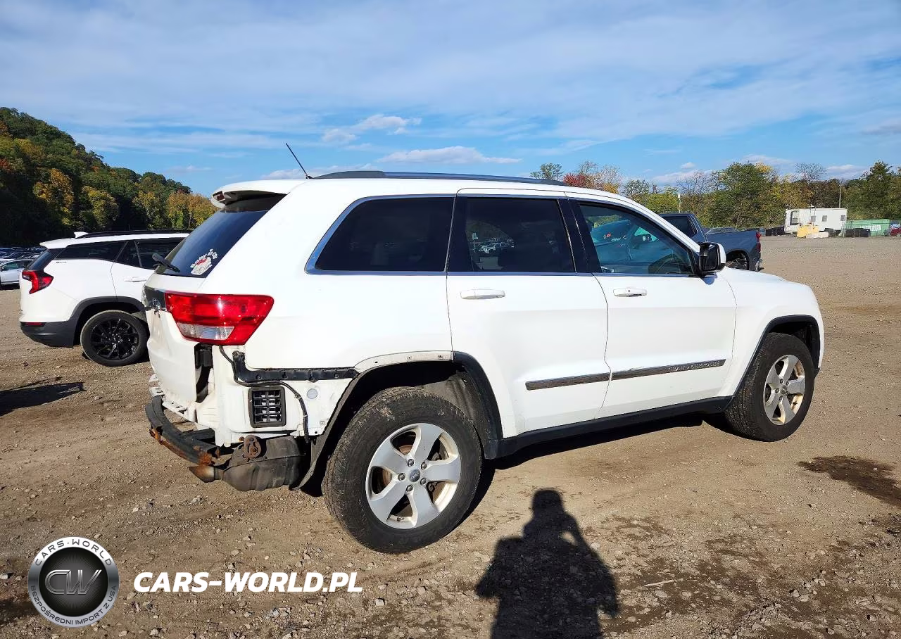 2013 Jeep Grand Cherokee Laredo VIN:1C4RJFAG7DC513222 - 3