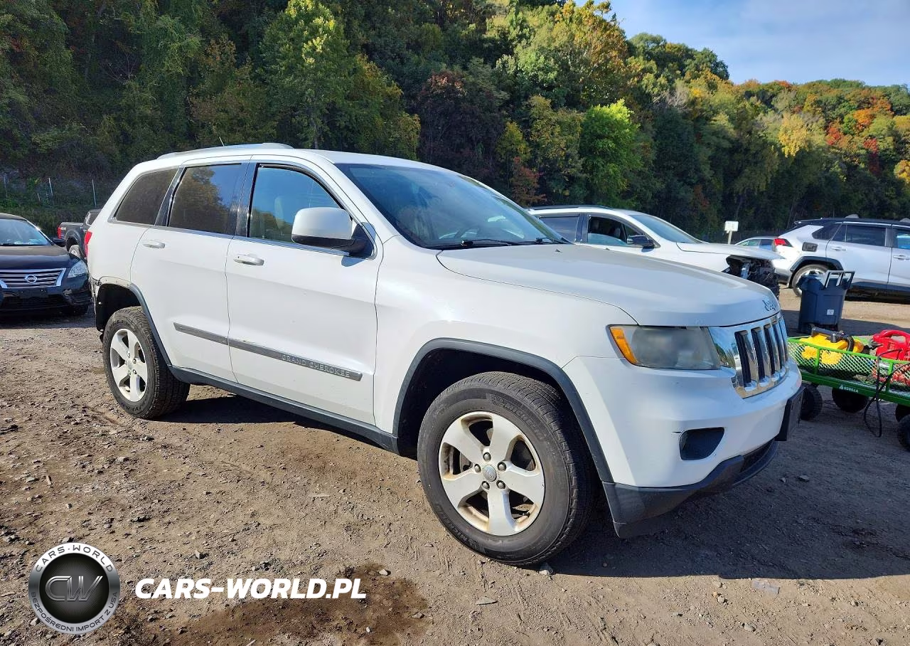 2013 Jeep Grand Cherokee Laredo VIN:1C4RJFAG7DC513222 - 4