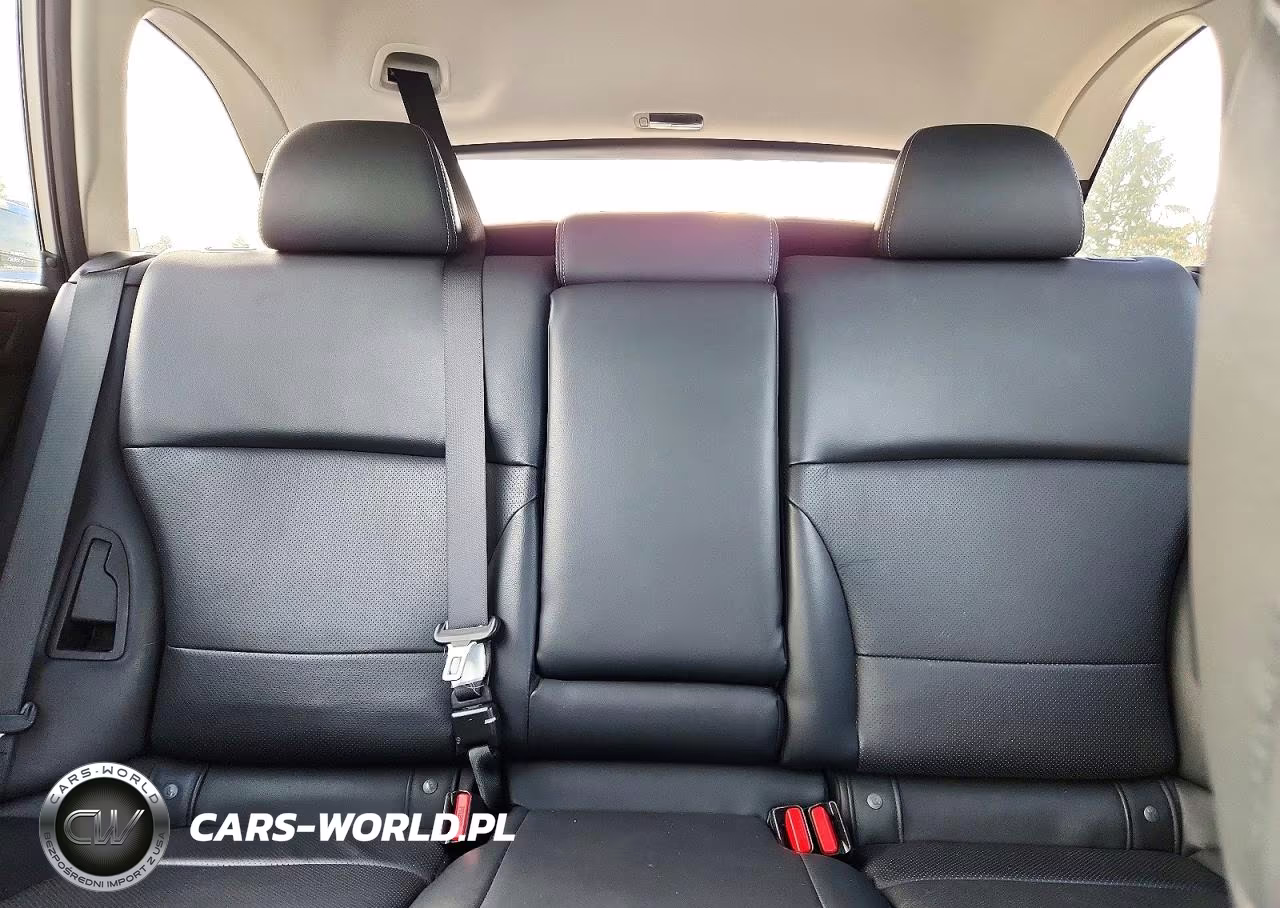 2015 Subaru Outback 3.6R Limited VIN:4S4BSENC9F3241481 - 10