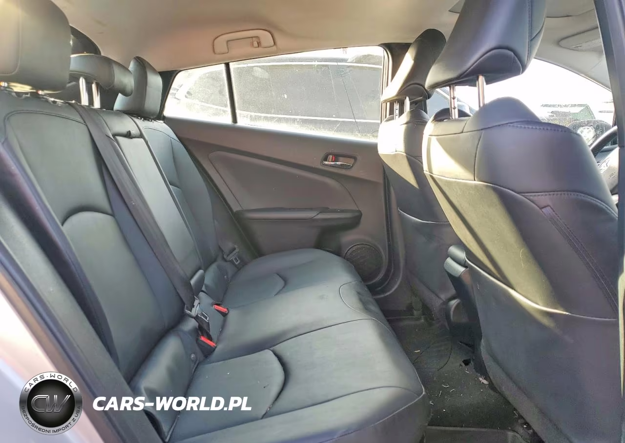 2016 Toyota Prius VIN:JTDKARFU9G3524535 - 10