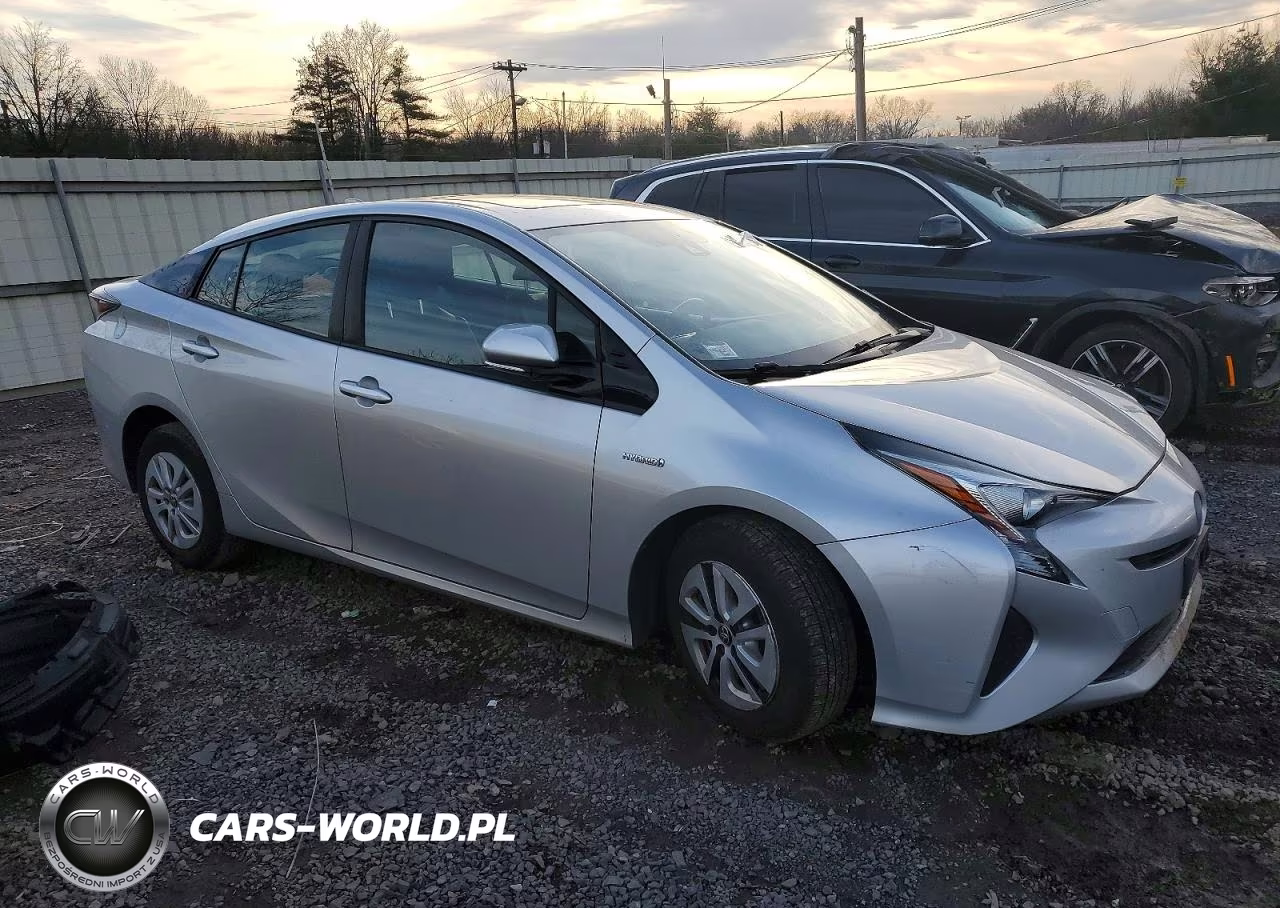 2016 Toyota Prius VIN:JTDKARFU9G3524535 - 4