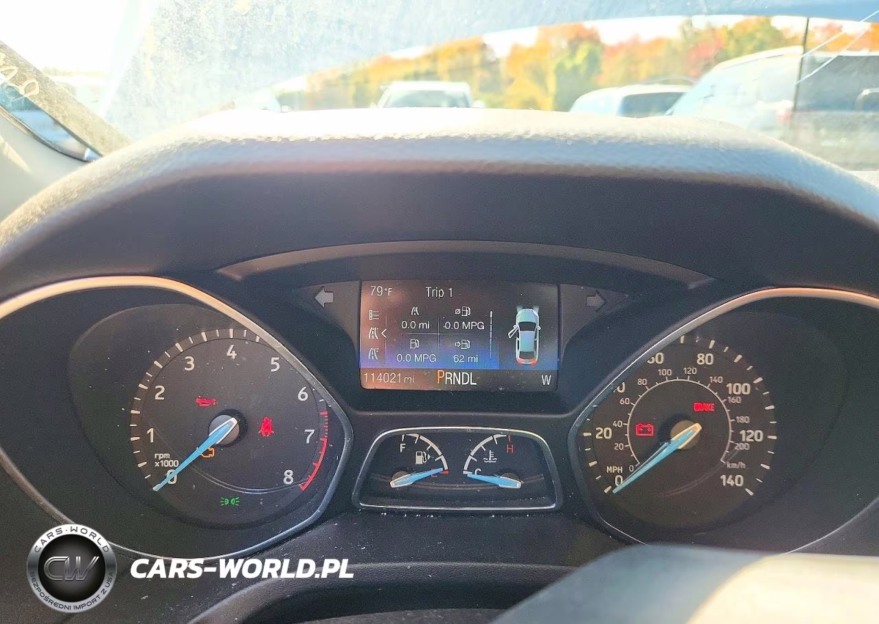 2018 Ford Focus Se VIN:1FADP3K21JL233789 - 9