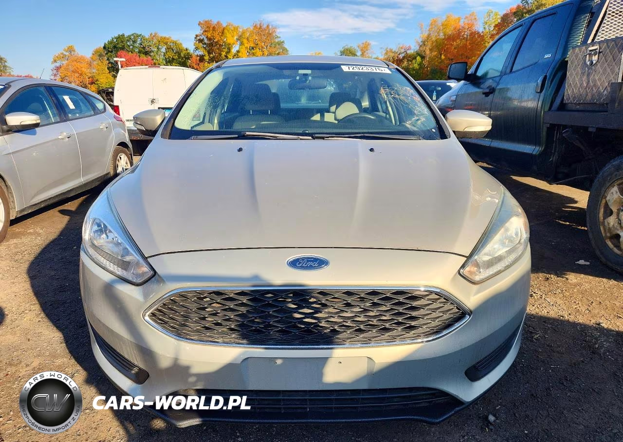 2015 Ford Focus Se VIN:1FADP3F22FL227288 - 5