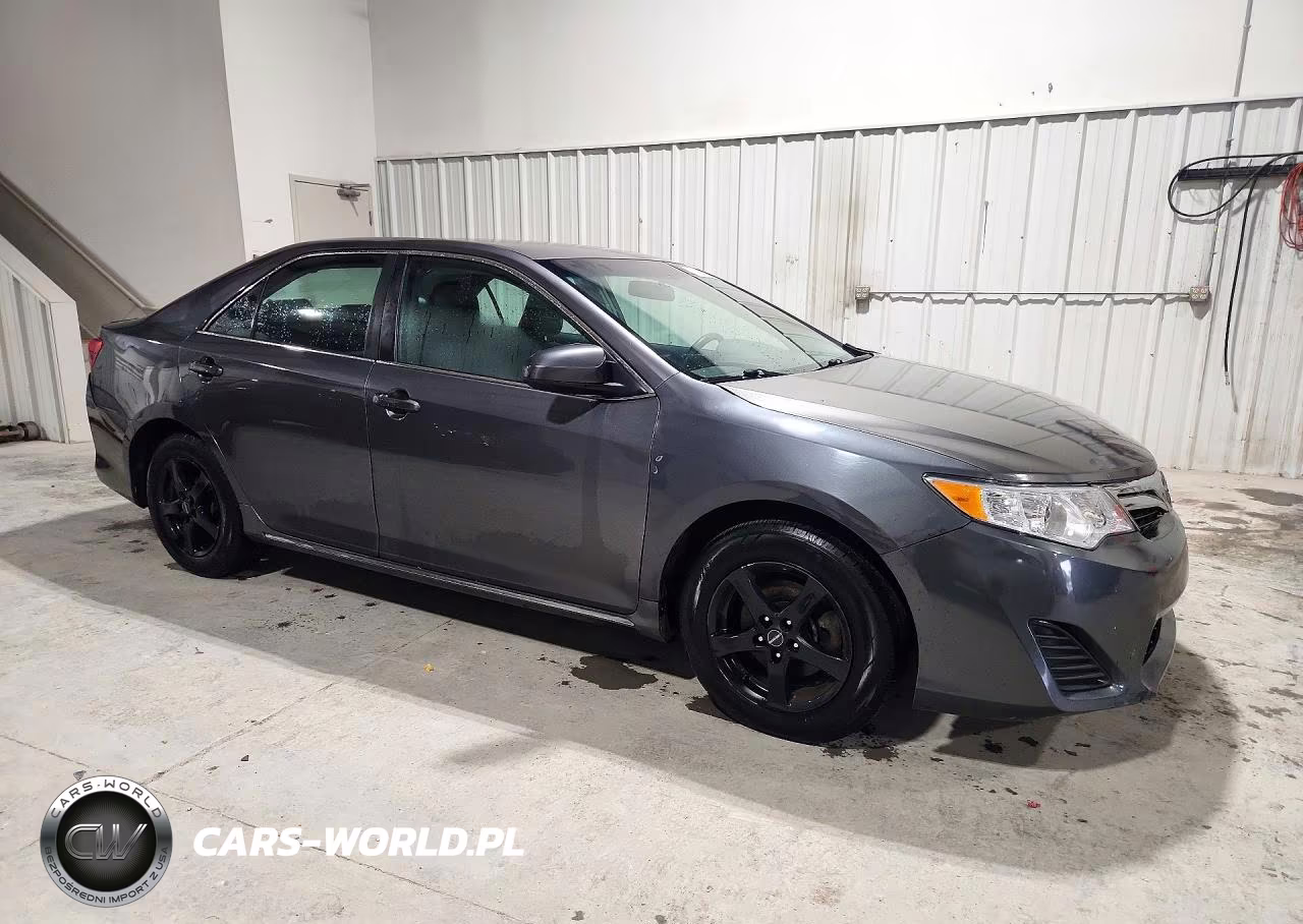 2014 Toyota Camry Le VIN:4T4BF1FK7ER343914 - 4