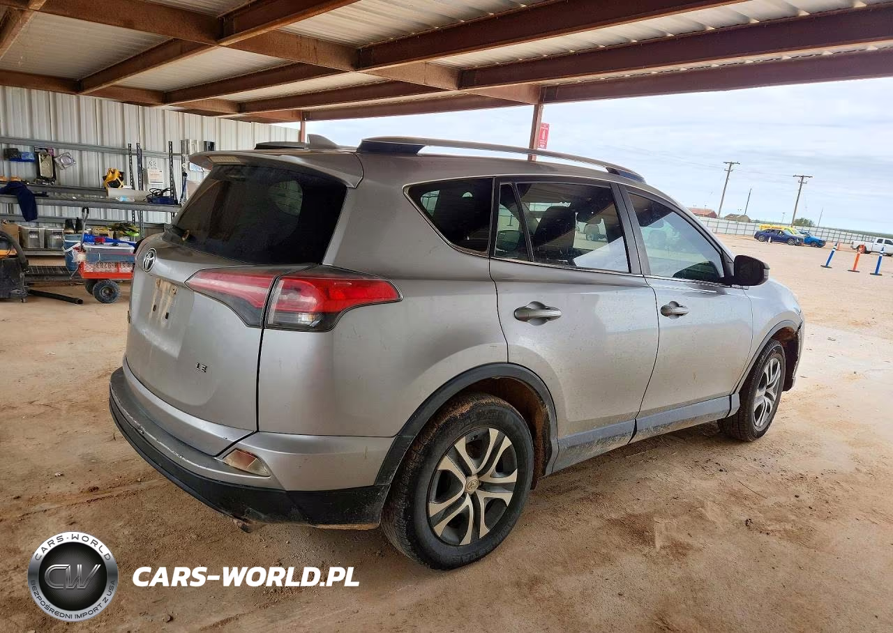 2018 Toyota Rav4 Le VIN:JTMZFREV9JJ177866 - 3