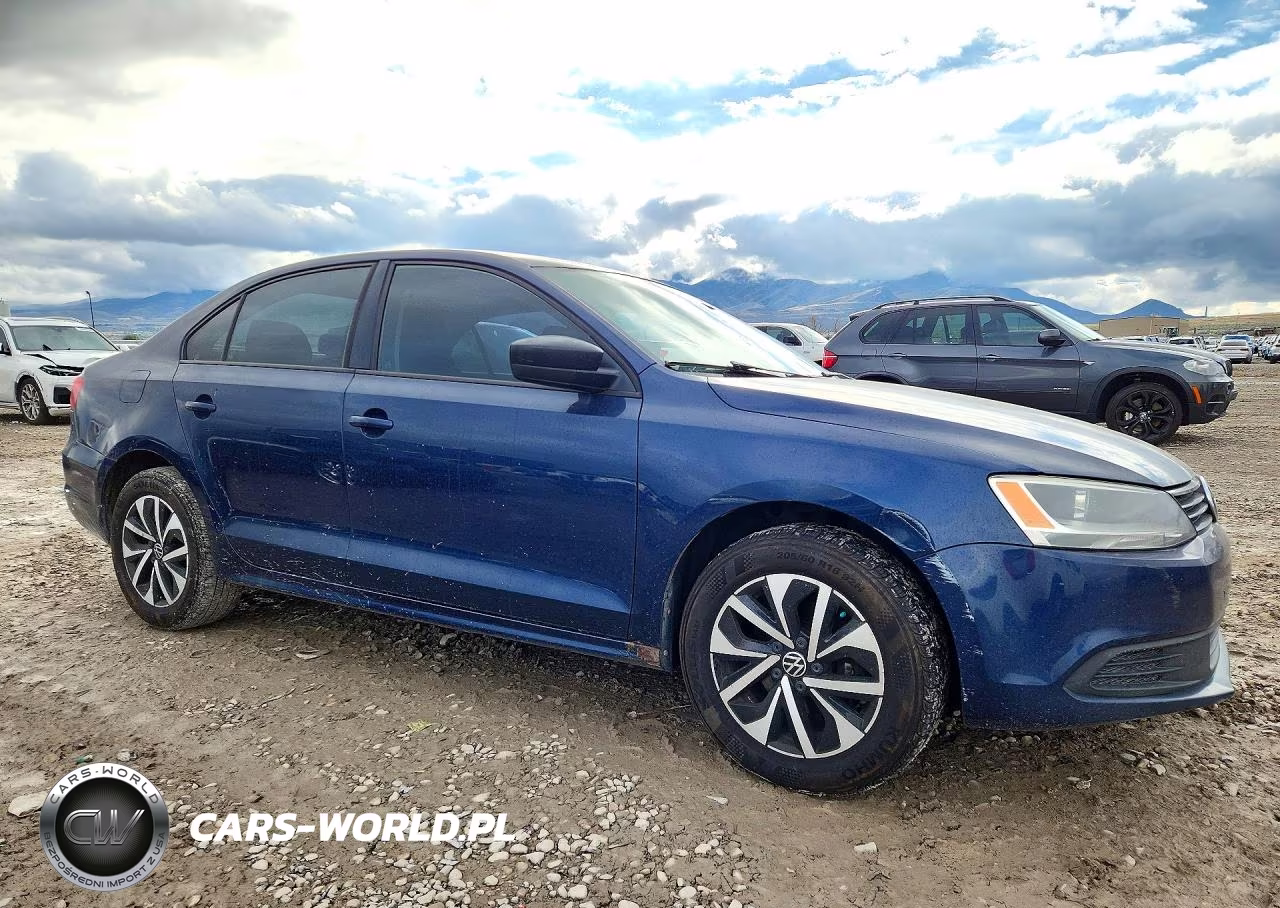 2012 Volkswagen Jetta Base VIN:3VW2K7AJ9CM390081 - 4
