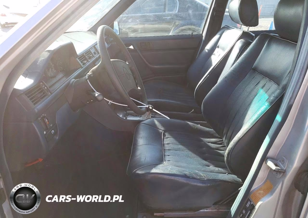 1987 Mercedes-Benz 300 Tdt VIN:WDBEB93D1HF020171 - 7