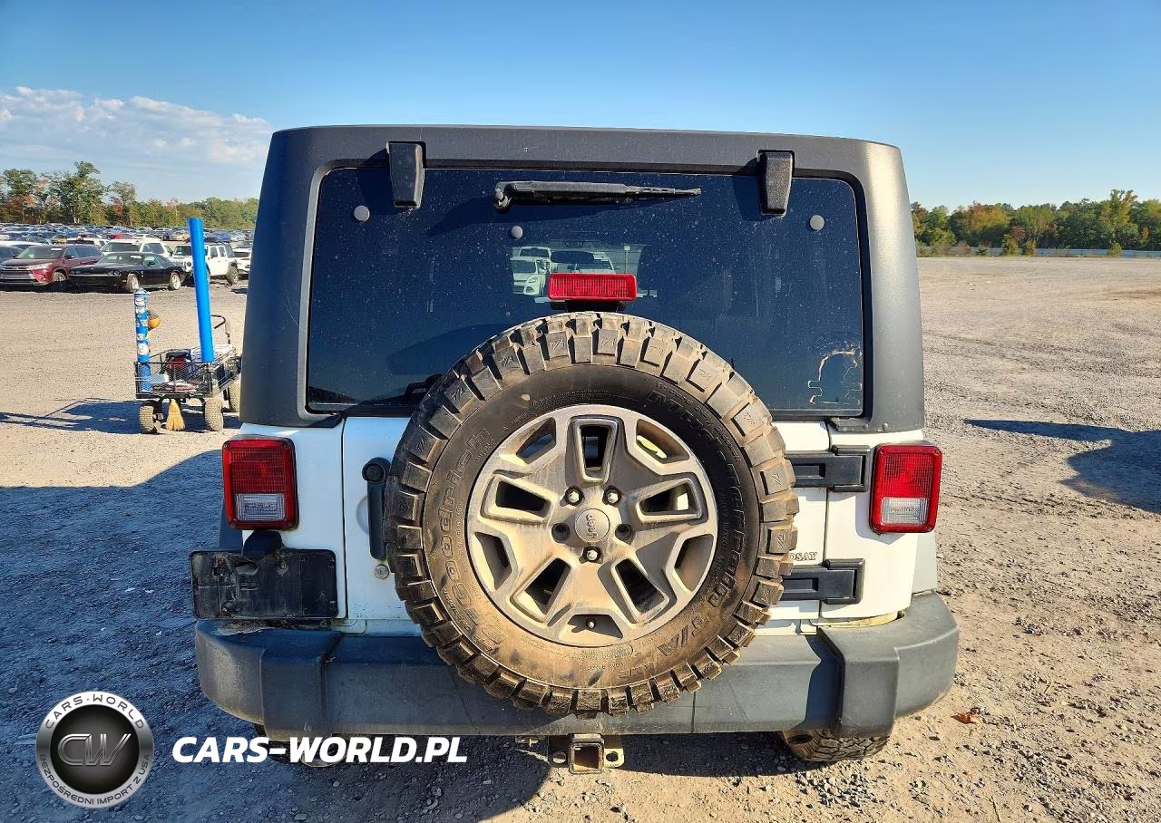2012 Jeep Wrangler Unlimited Rubicon VIN:1C4HJWFGXCL123895 - 6