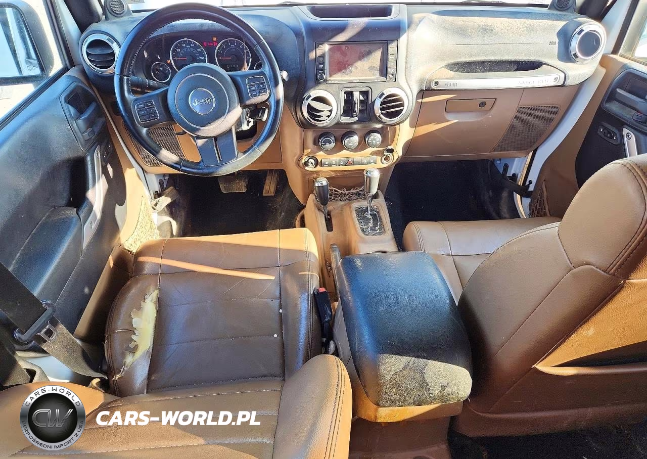 2012 Jeep Wrangler Unlimited Rubicon VIN:1C4HJWFGXCL123895 - 8