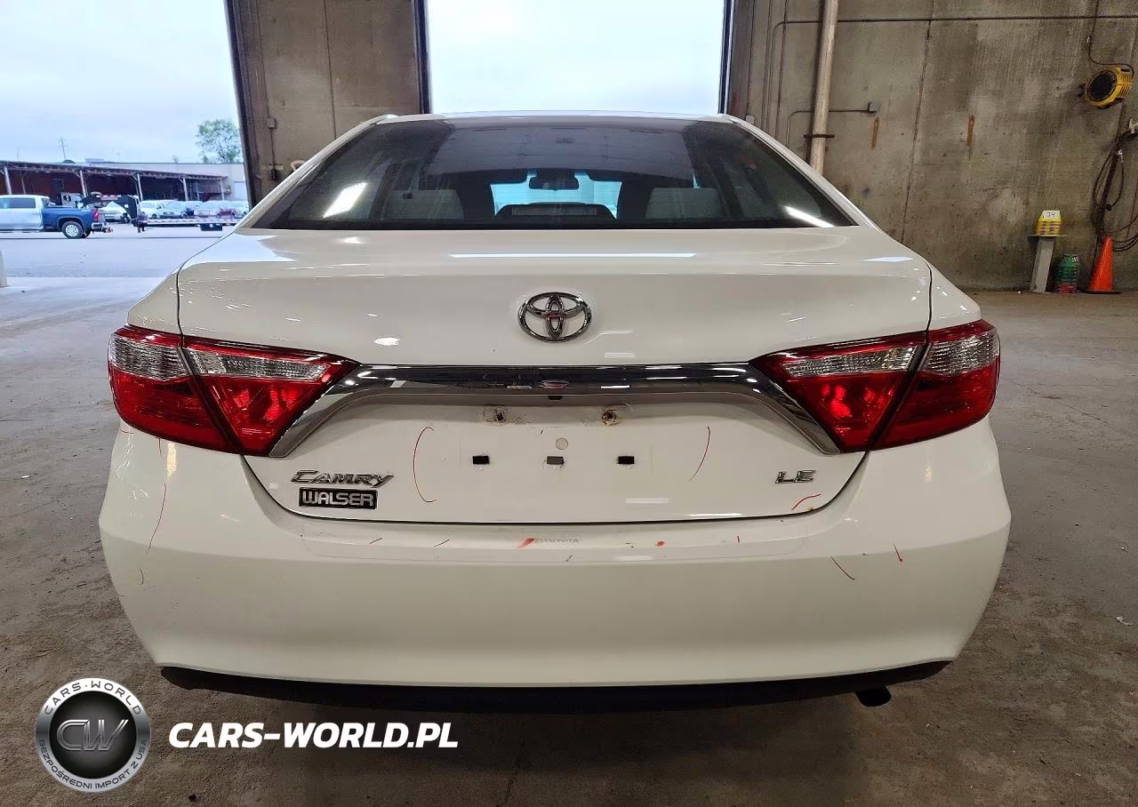 2016 Toyota Camry Le VIN:4T1BF1FK0GU256367 - 6