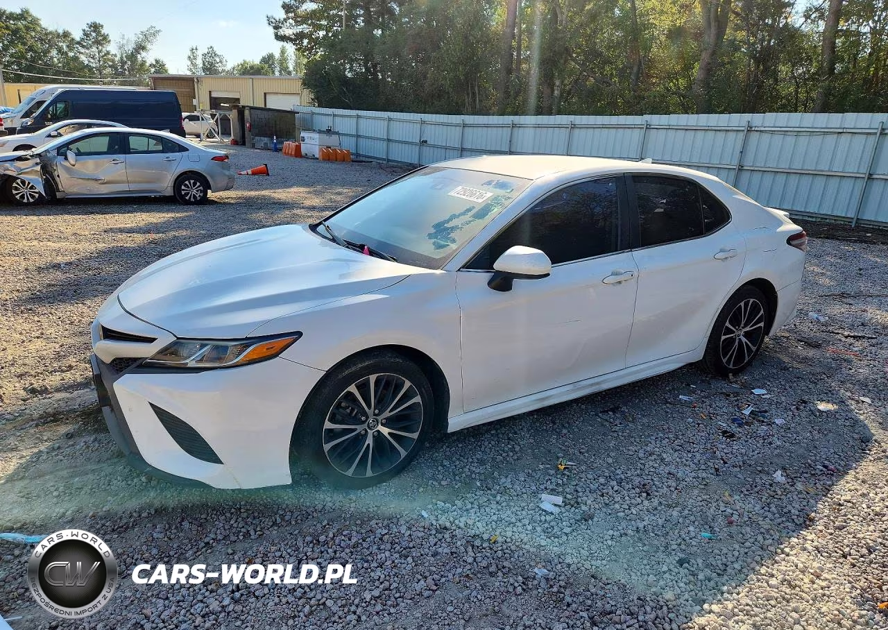 2020 Toyota Camry Se – zdjęcie 1 z 12