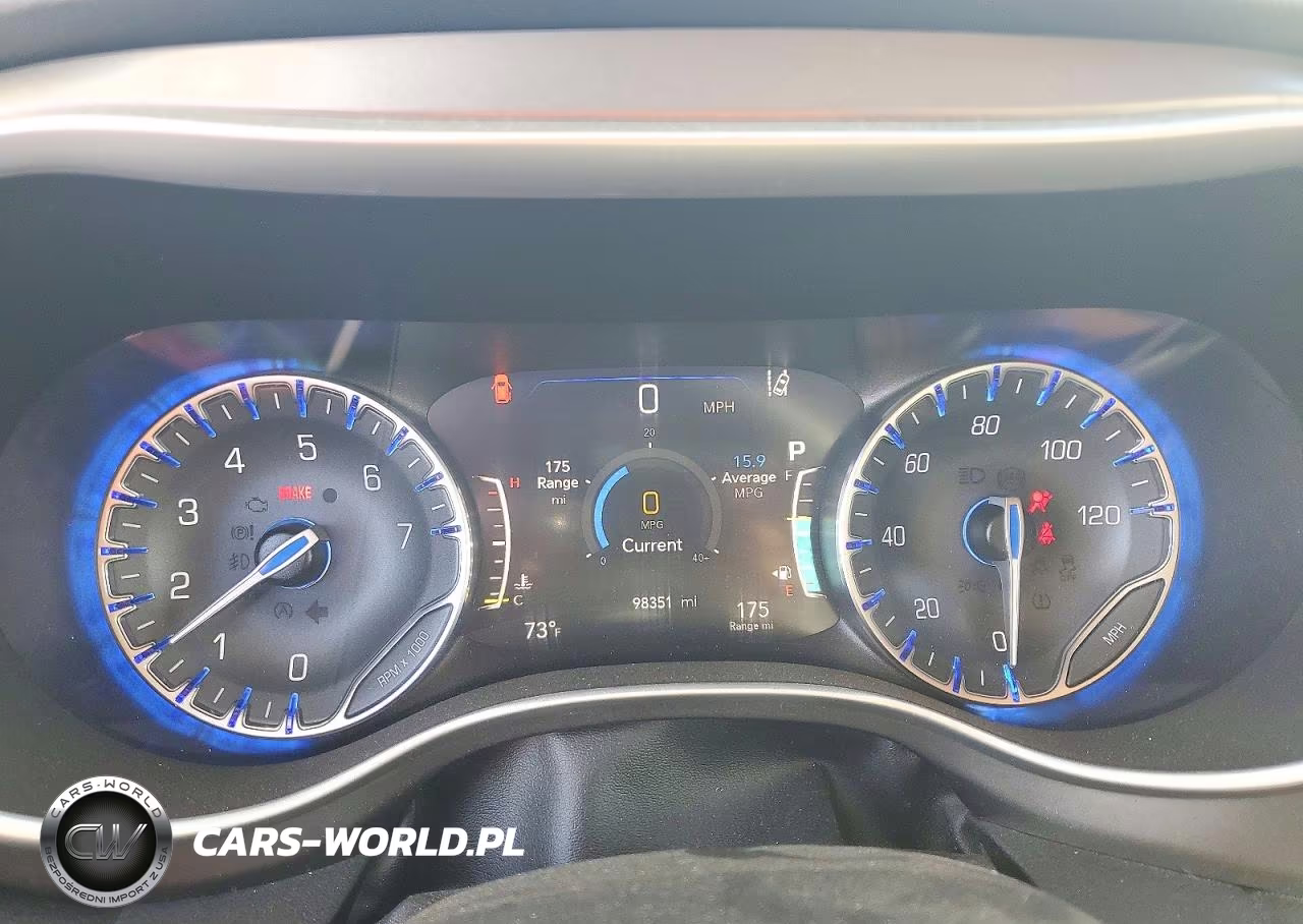 2022 Chrysler Pacifica Touring L VIN:2C4RC1BG4NR114045 - 9