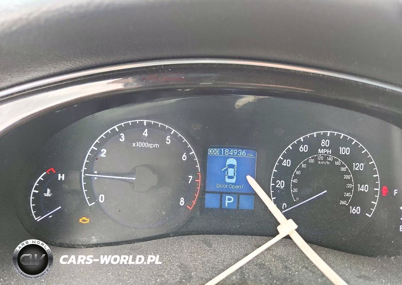 2012 Hyundai Genesis 3.8L VIN:KMHGC4DDXCU191624 - 9