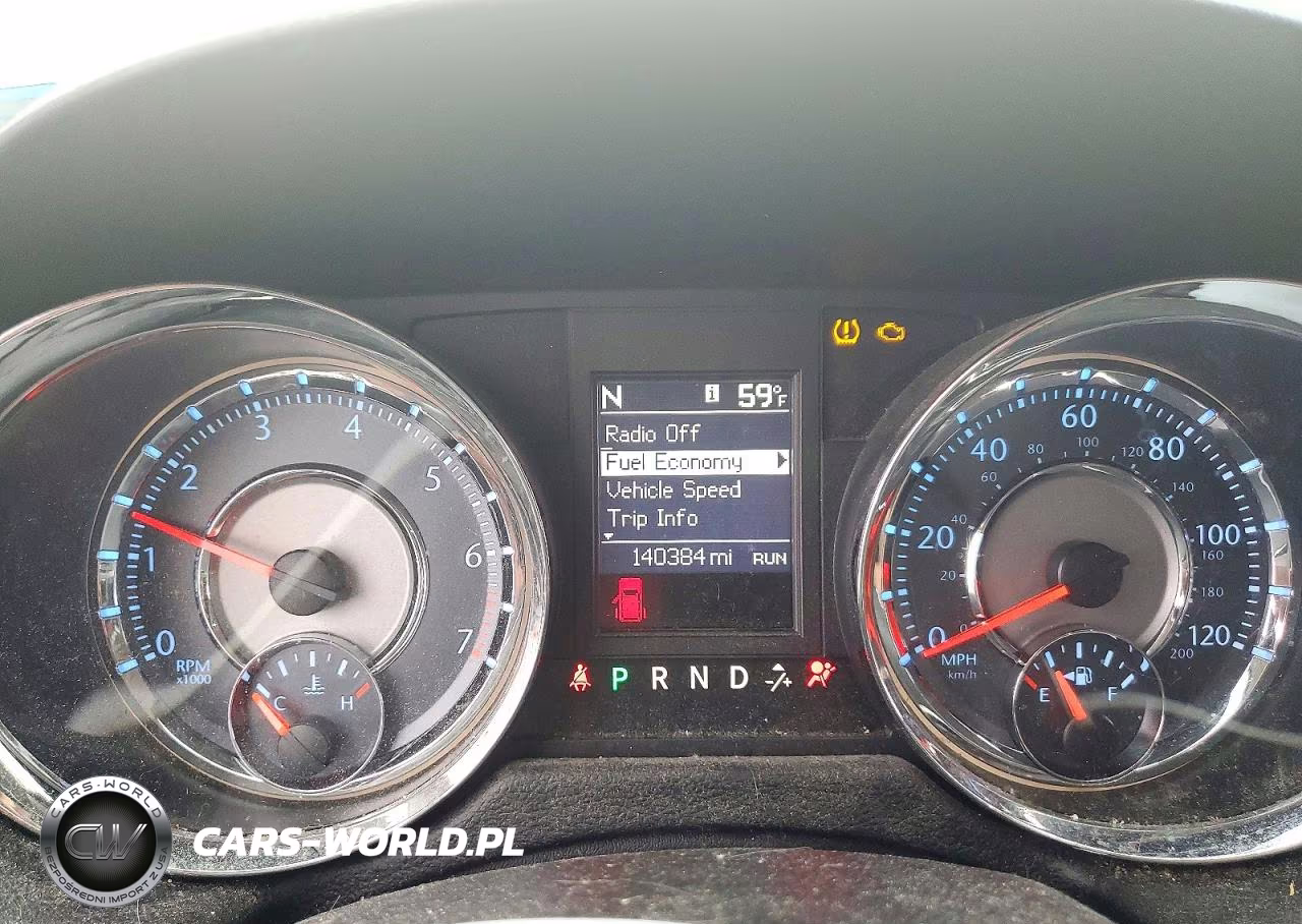 2012 Chrysler Town & Country Touring VIN:2C4RC1BG5CR327759 - 9