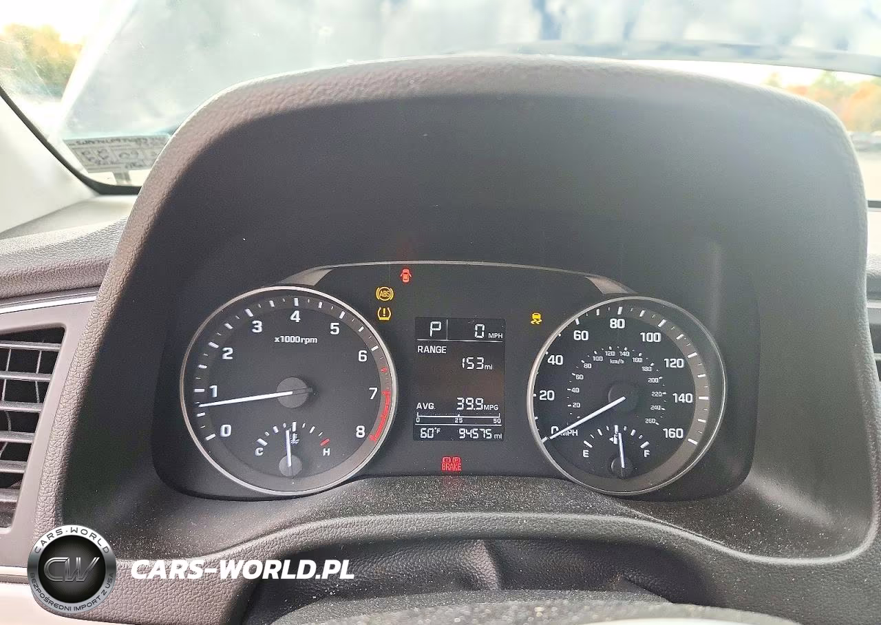 2018 Hyundai Elantra Se VIN:5NPD74LF9JH299741 - 9