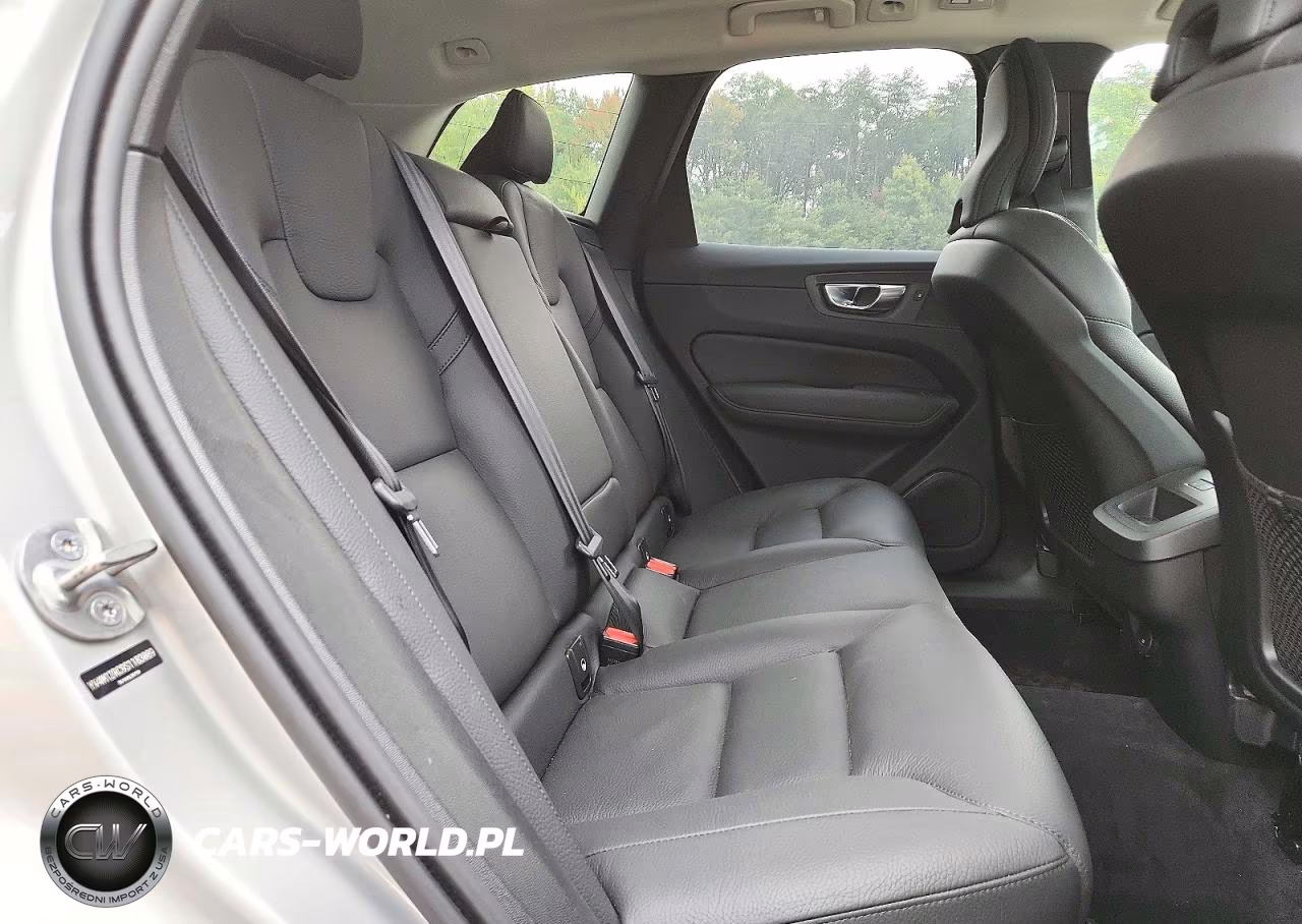2025 Volvo Xc60 Plus VIN:YV4M12RC9S1183089 - 11