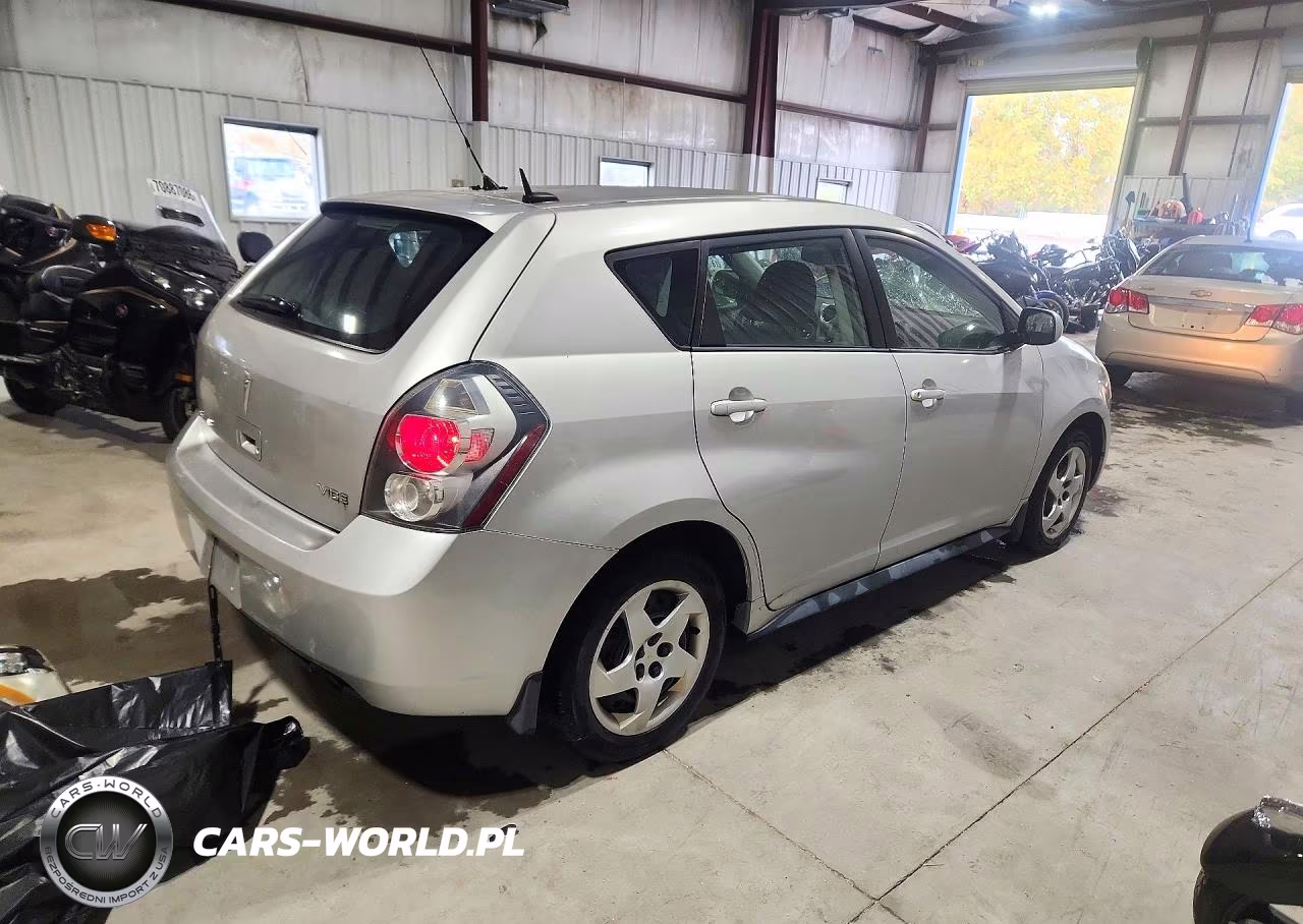 2009 Pontiac Vibe VIN:5Y2SP678X9Z469608 - 3
