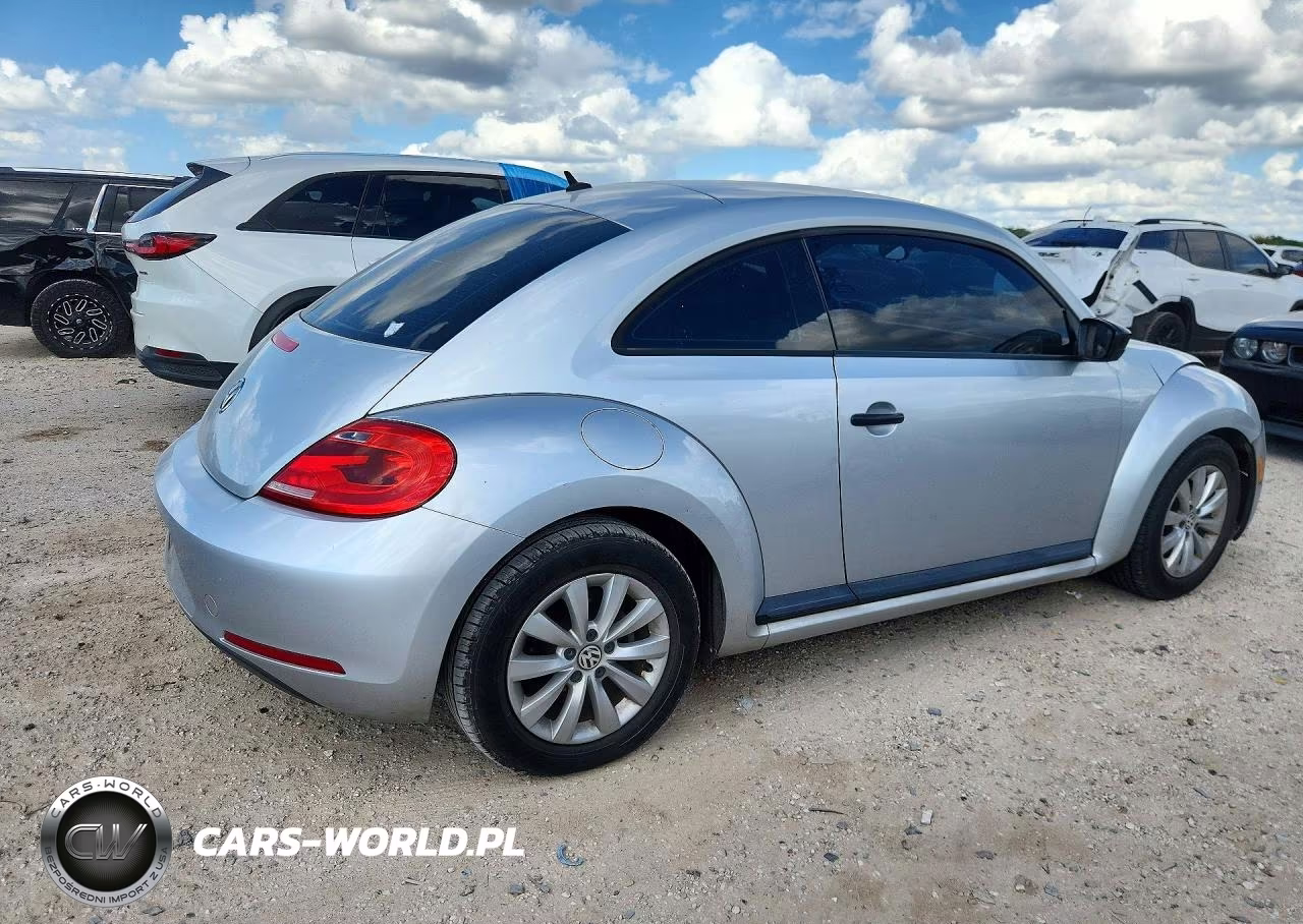 2014 Volkswagen Beetle VIN:3VWFP7AT0EM623420 - 3