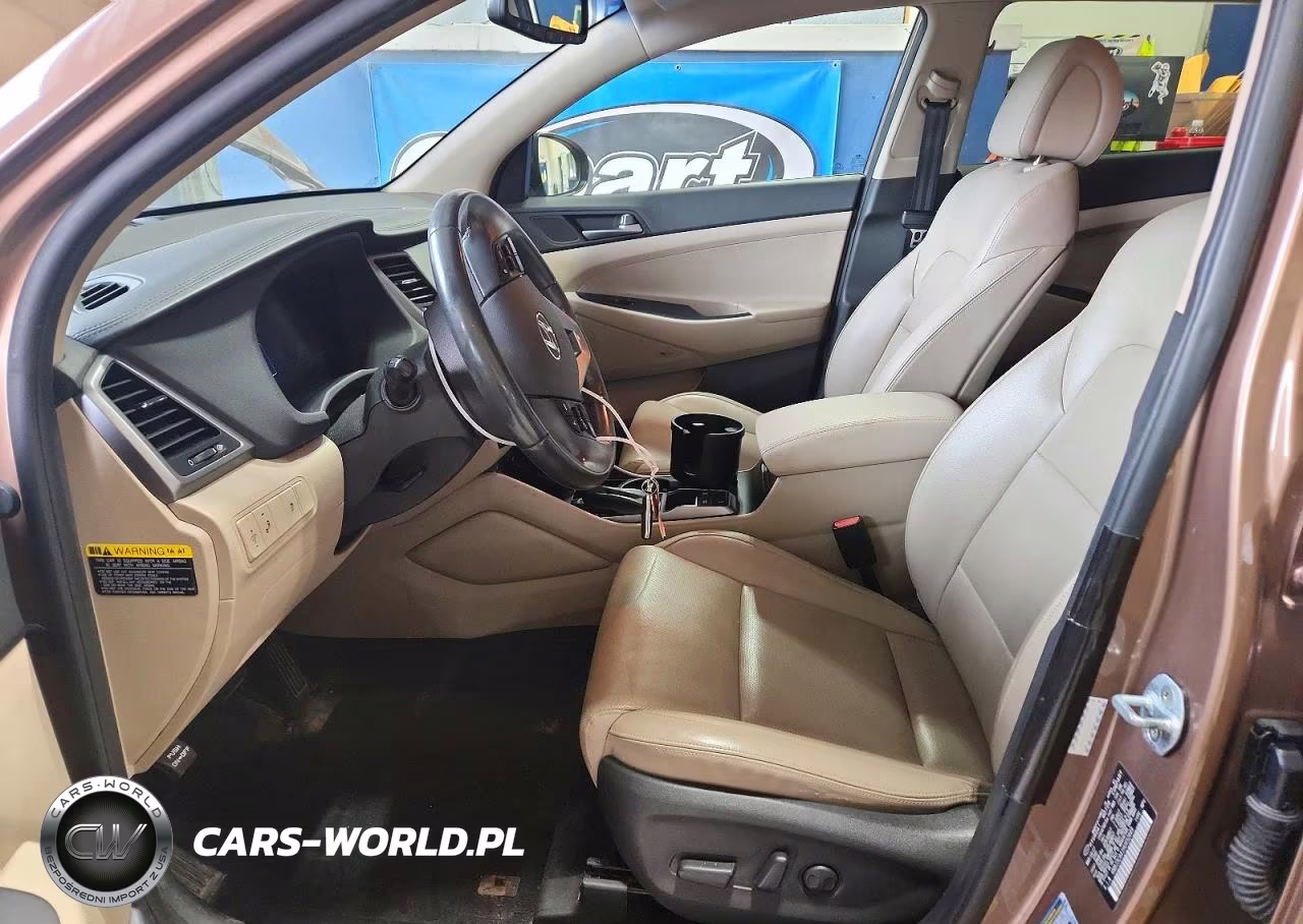 2017 Hyundai Tucson Se Plus VIN:KM8J3CA41HU452649 - 7