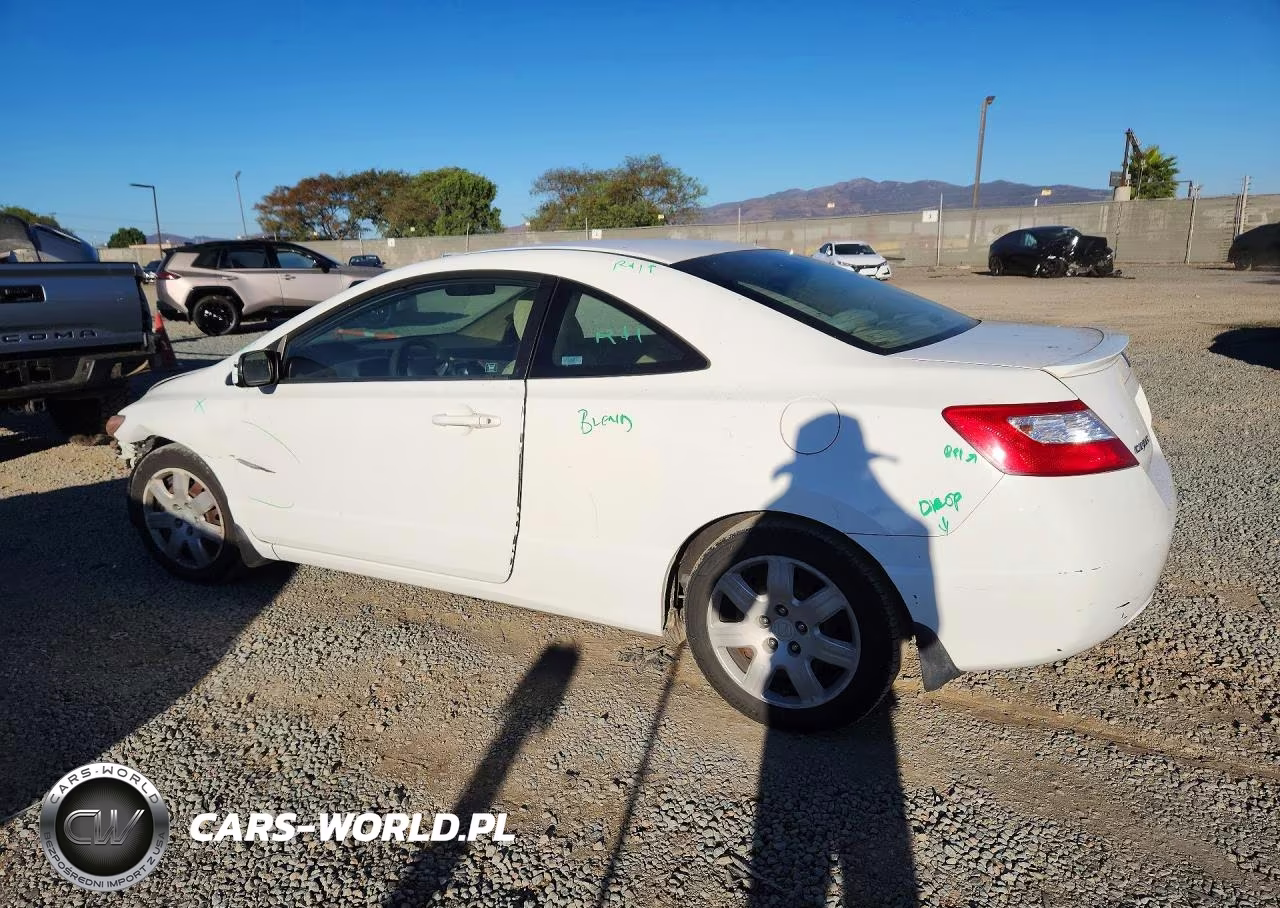 2008 Honda Civic Lx VIN:2HGFG116X8H577173 - 2