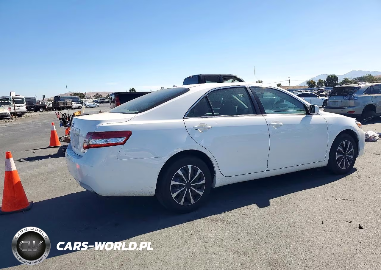 2011 Toyota Camry Le VIN:JTNBF3EK7B3011898 - 3