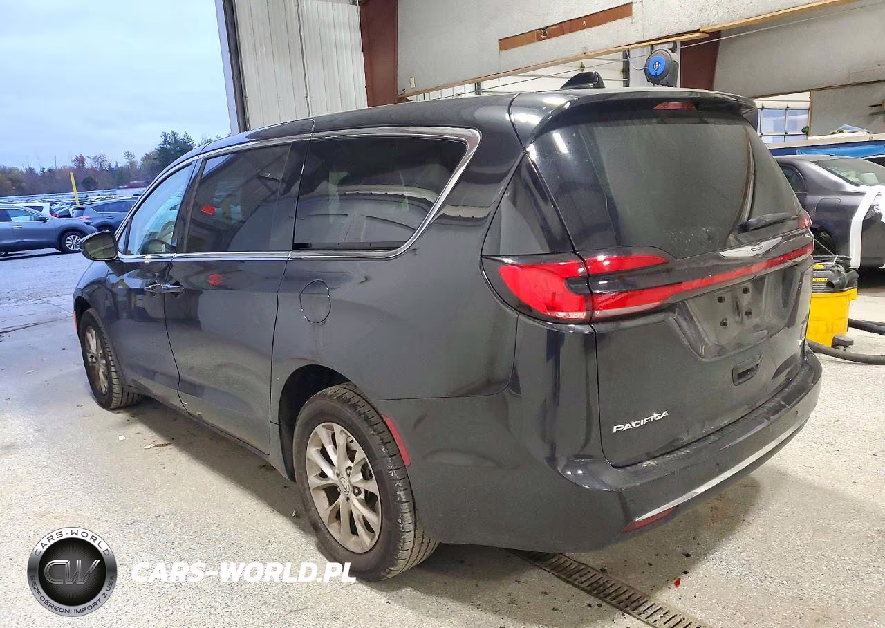 2023 Chrysler Pacifica Touring L VIN:2C4RC3BG9PR504007 - 2