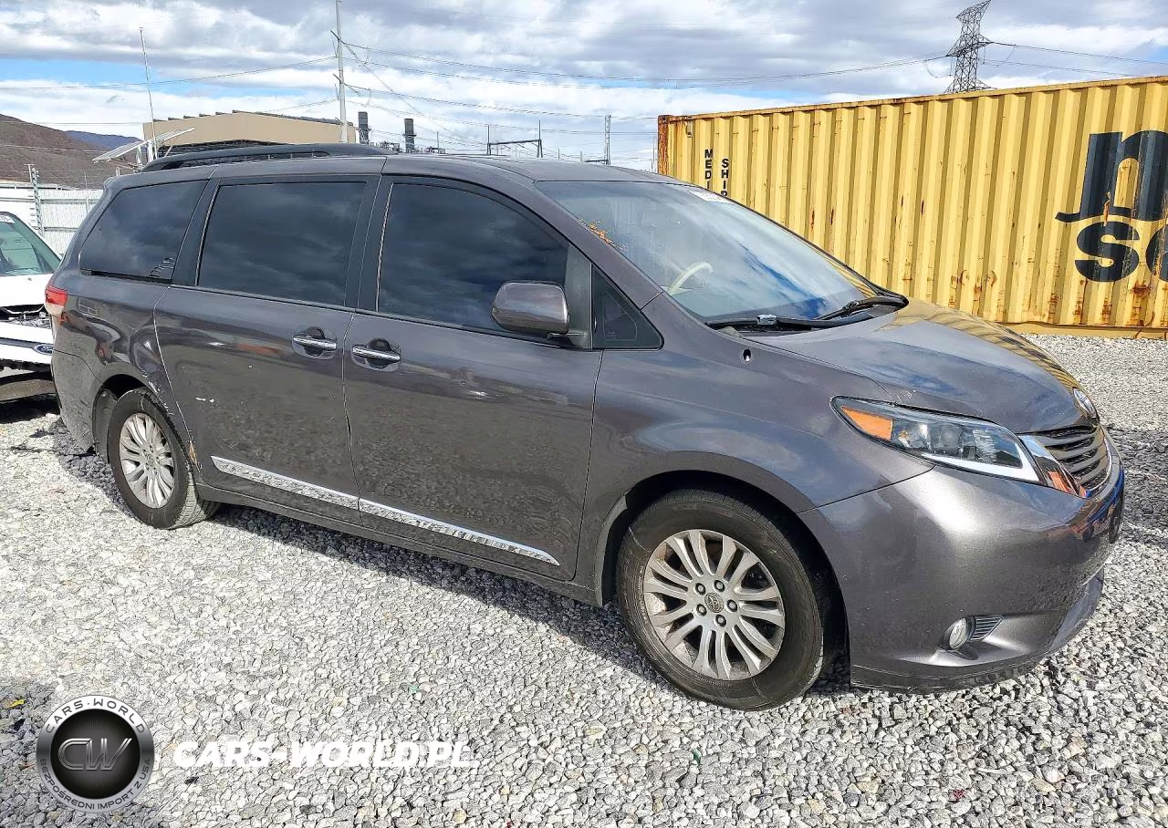 2013 Toyota Sienna Xle 8-Passenger VIN:5TDYK3DC7DS381254 - 4