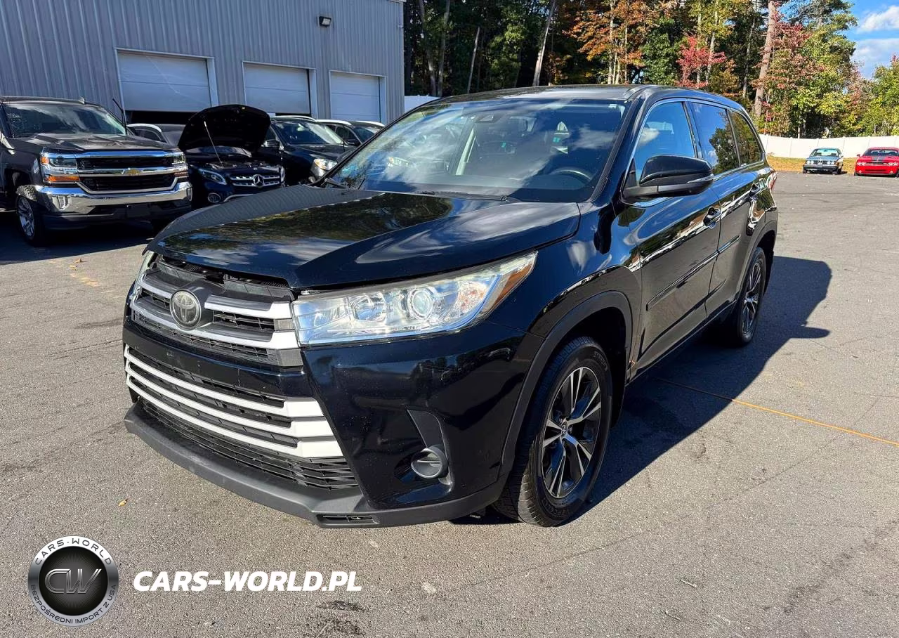 2018 Toyota Highlander Le