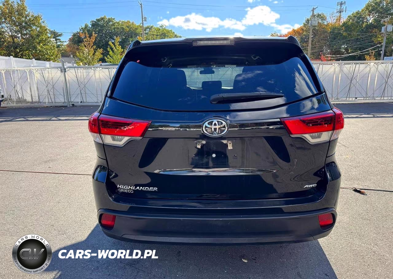 2018 Toyota Highlander Le VIN:5TDBZRFH9JS904623 - 5
