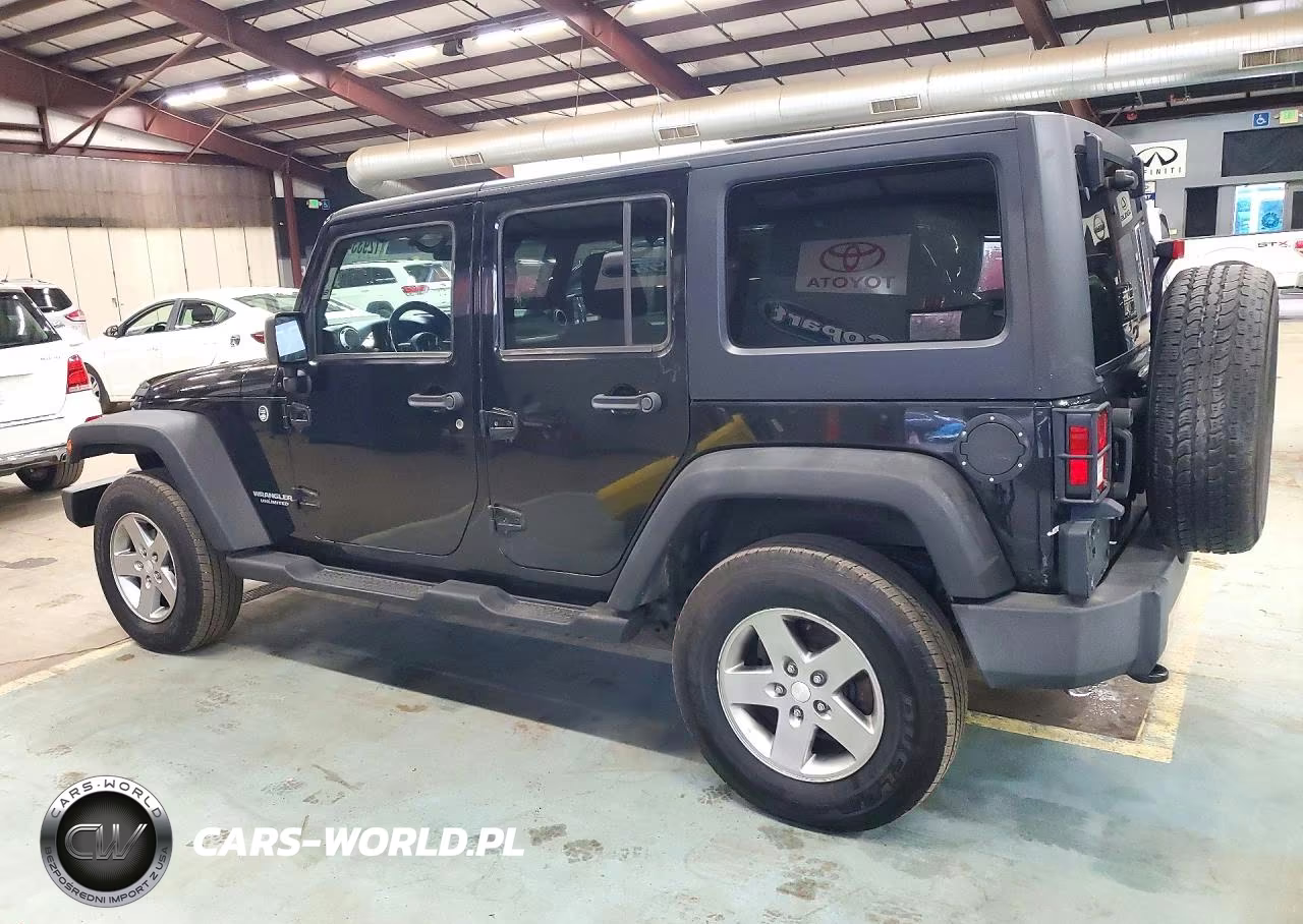2012 Jeep Wrangler Unlimited Rubicon VIN:1C4BJWFGXCL108514 - 2
