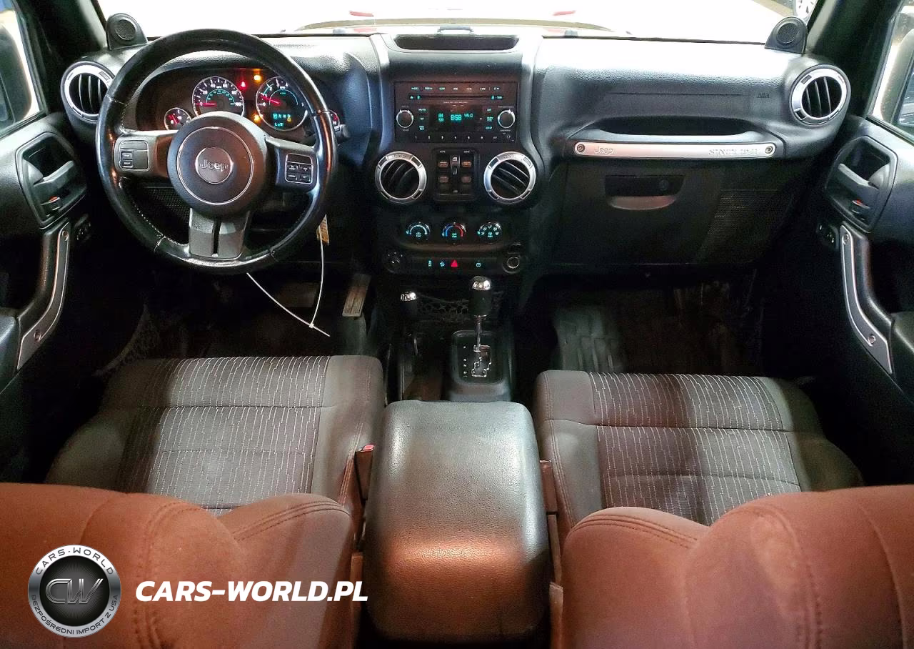 2012 Jeep Wrangler Unlimited Rubicon VIN:1C4BJWFGXCL108514 - 8