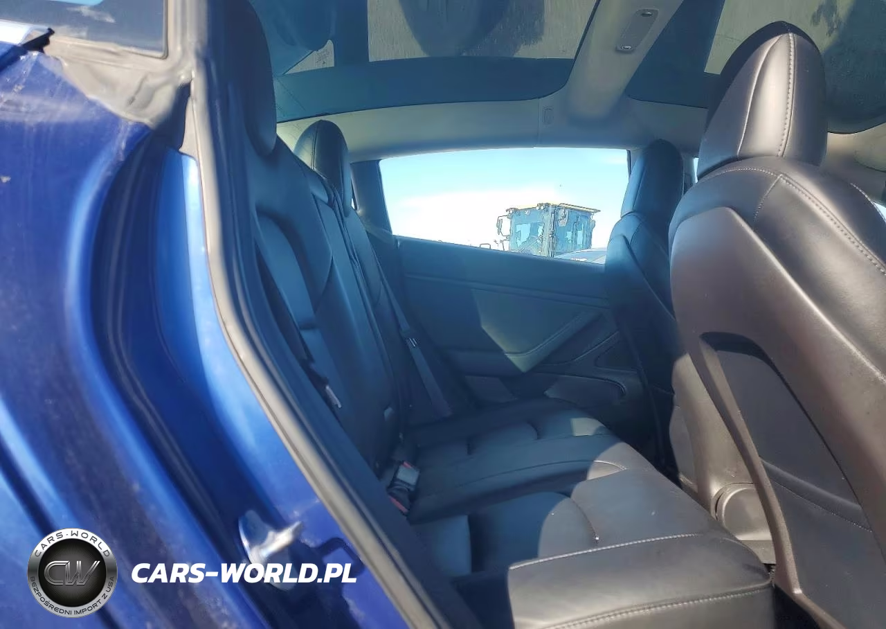 2018 Tesla Model 3 VIN:5YJ3E1EB8JF133879 - 10