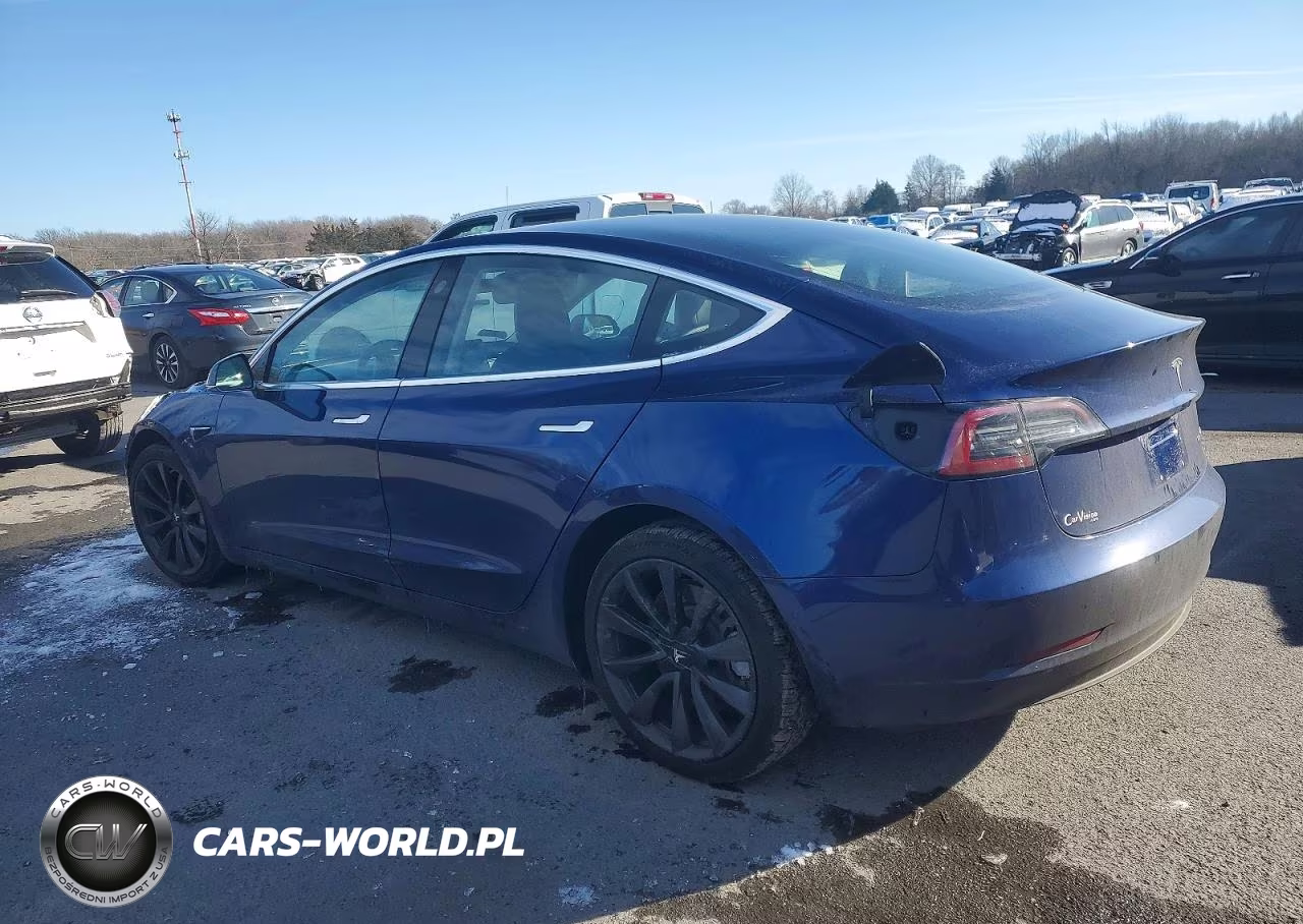 2018 Tesla Model 3 VIN:5YJ3E1EB8JF133879 - 2