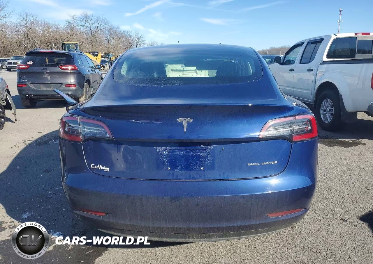 2018 Tesla Model 3 VIN:5YJ3E1EB8JF133879 - 6
