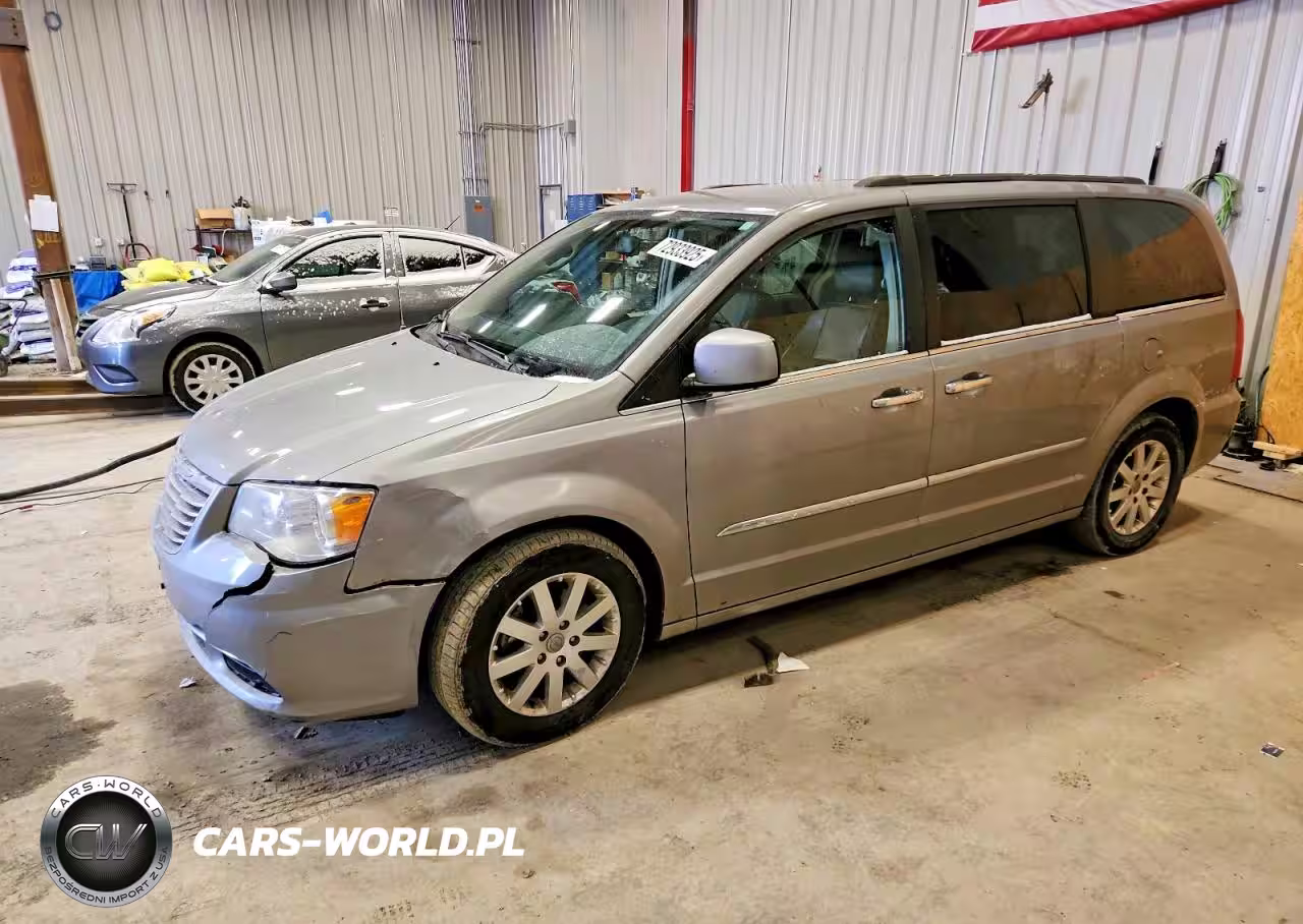 2015 Chrysler Town & Country Touring