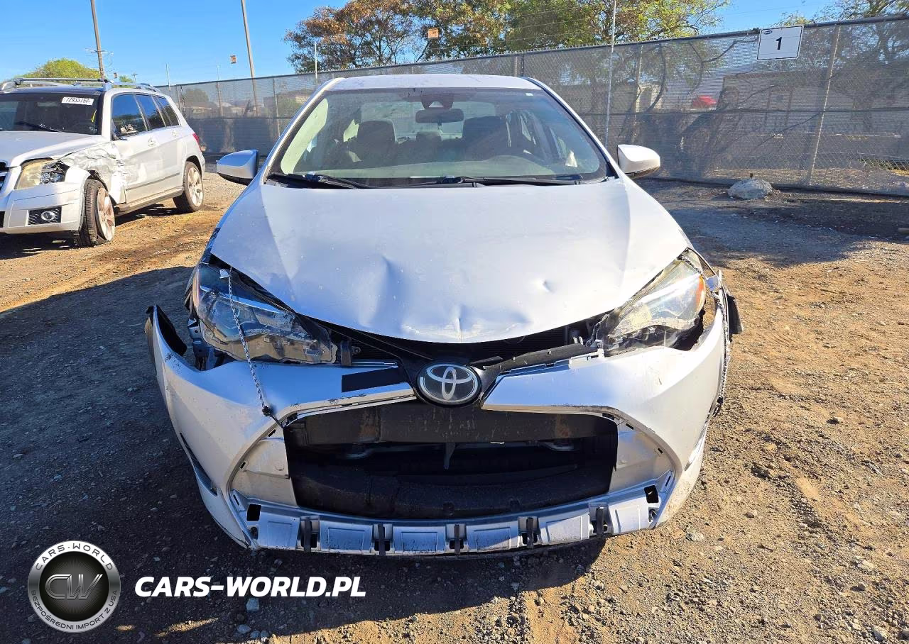2018 Toyota Corolla Le VIN:5YFBURHEXJP845298 - 5