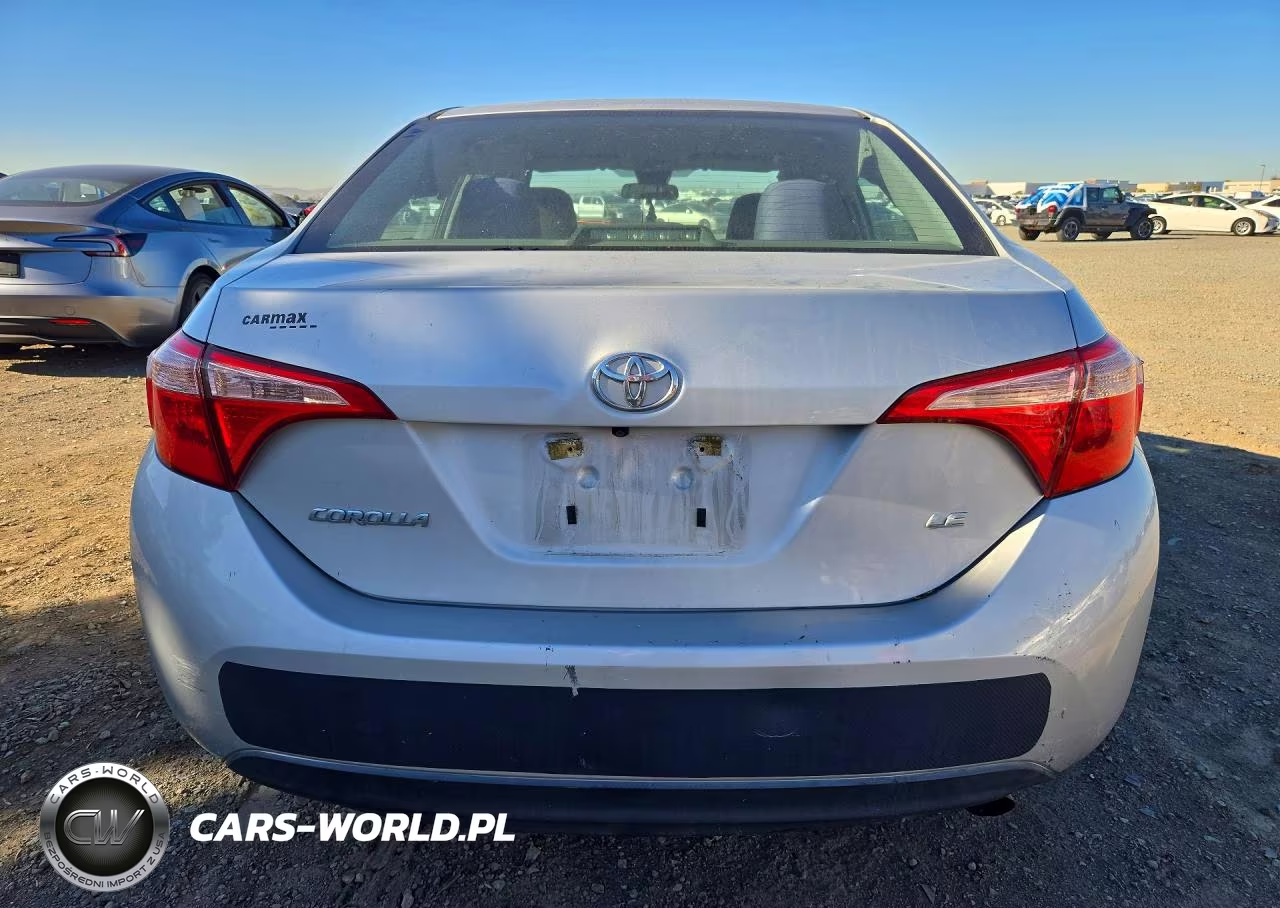 2018 Toyota Corolla Le VIN:5YFBURHEXJP845298 - 6